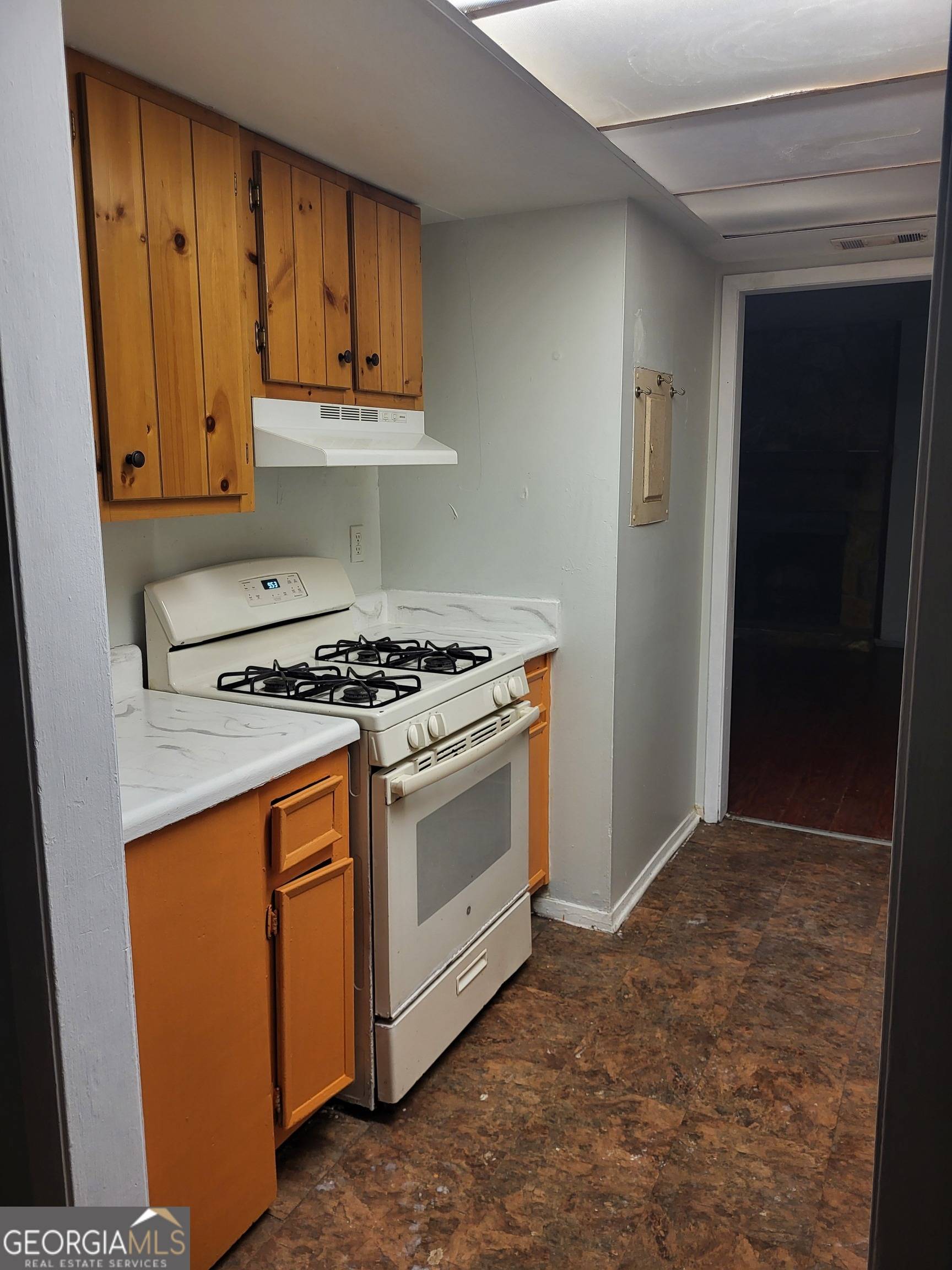 Peachtree Corners, GA 30092,6310 Holcomb WAY