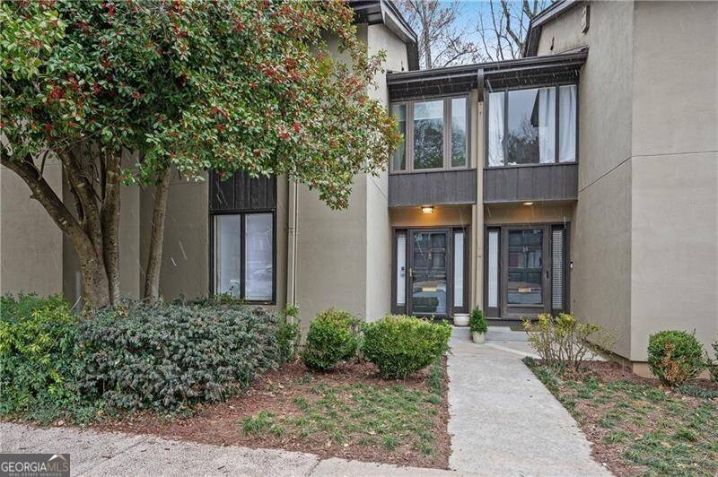 Atlanta, GA 30342,16 Ivy RDG NE