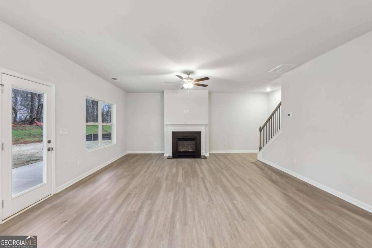 Loganville, GA 30052,1391 Stephens View DR
