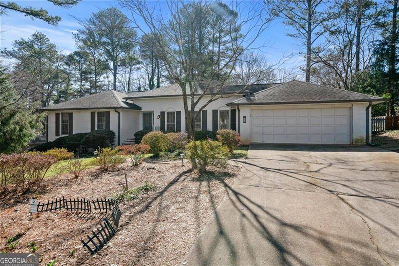 Roswell, GA 30075,450 KNOLL WOODS