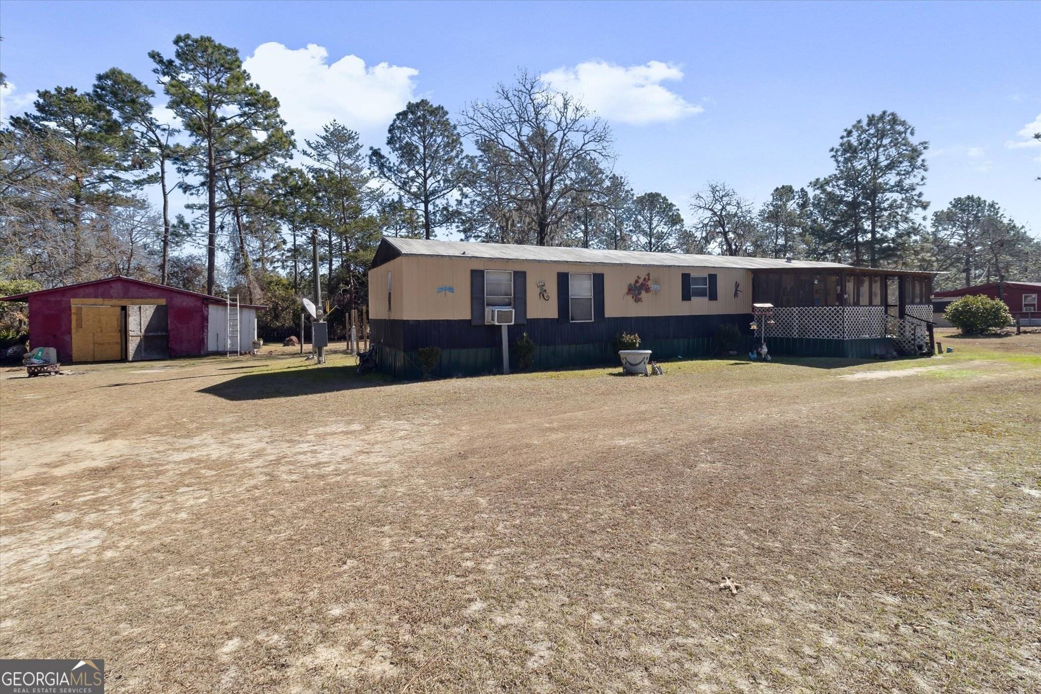 Jesup, GA 31545,245 Saint Simons ST