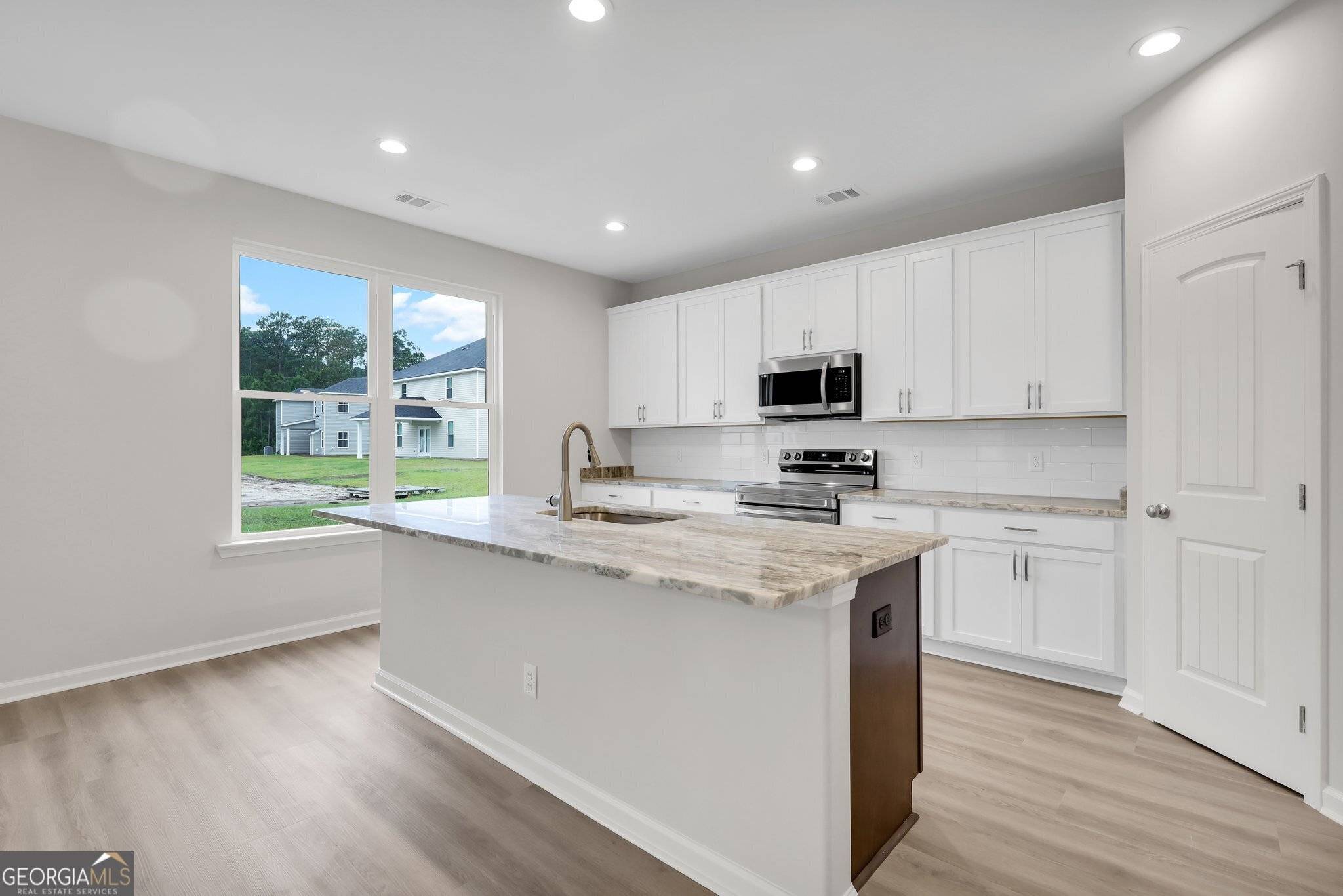 Kingsland, GA 31548,311 Longshore DR