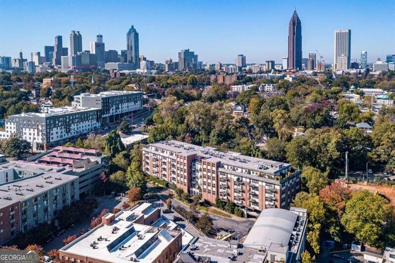 Atlanta, GA 30308,640 Glen Iris