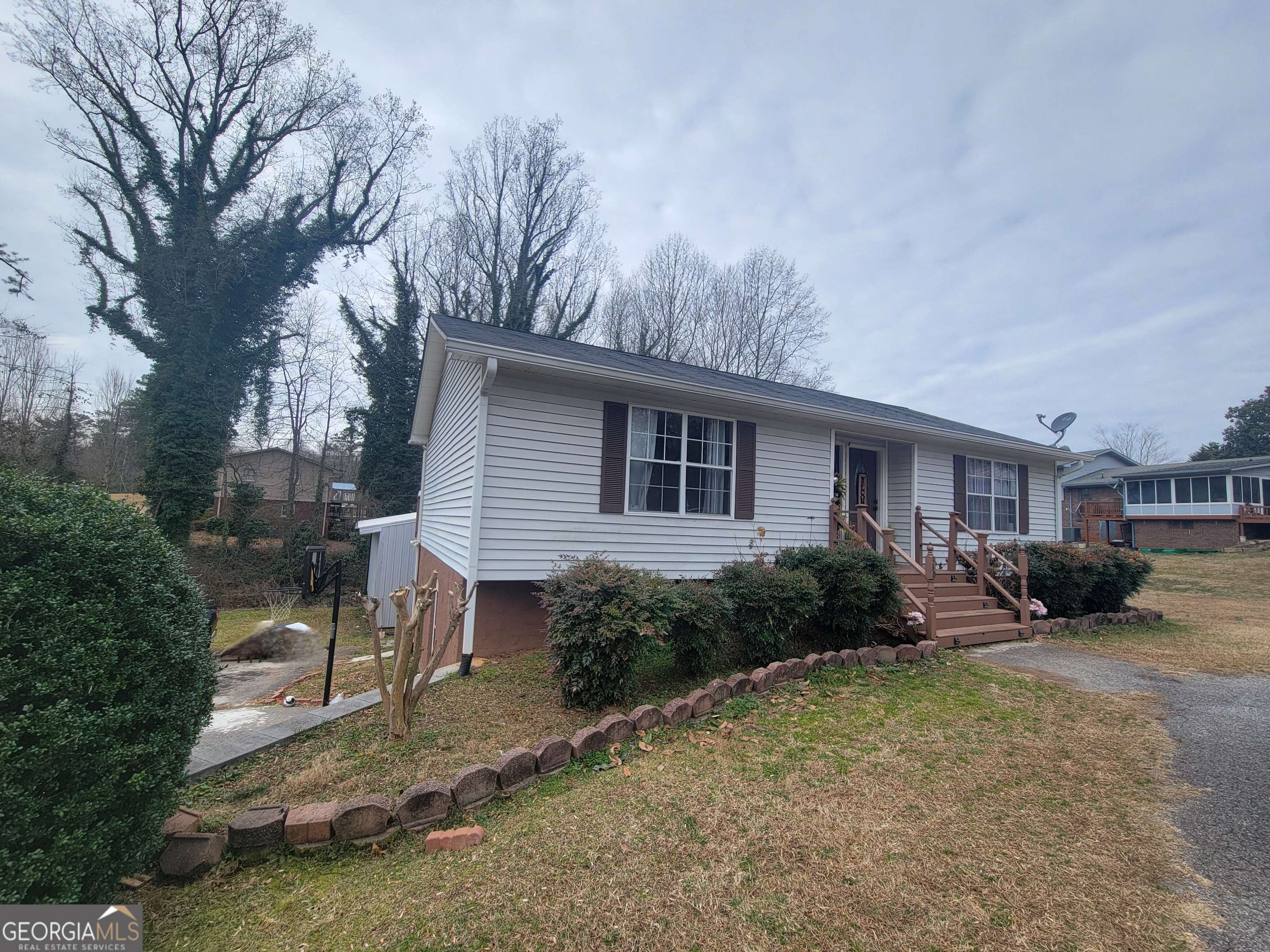 Cornelia, GA 30531,340 Hillandale ST