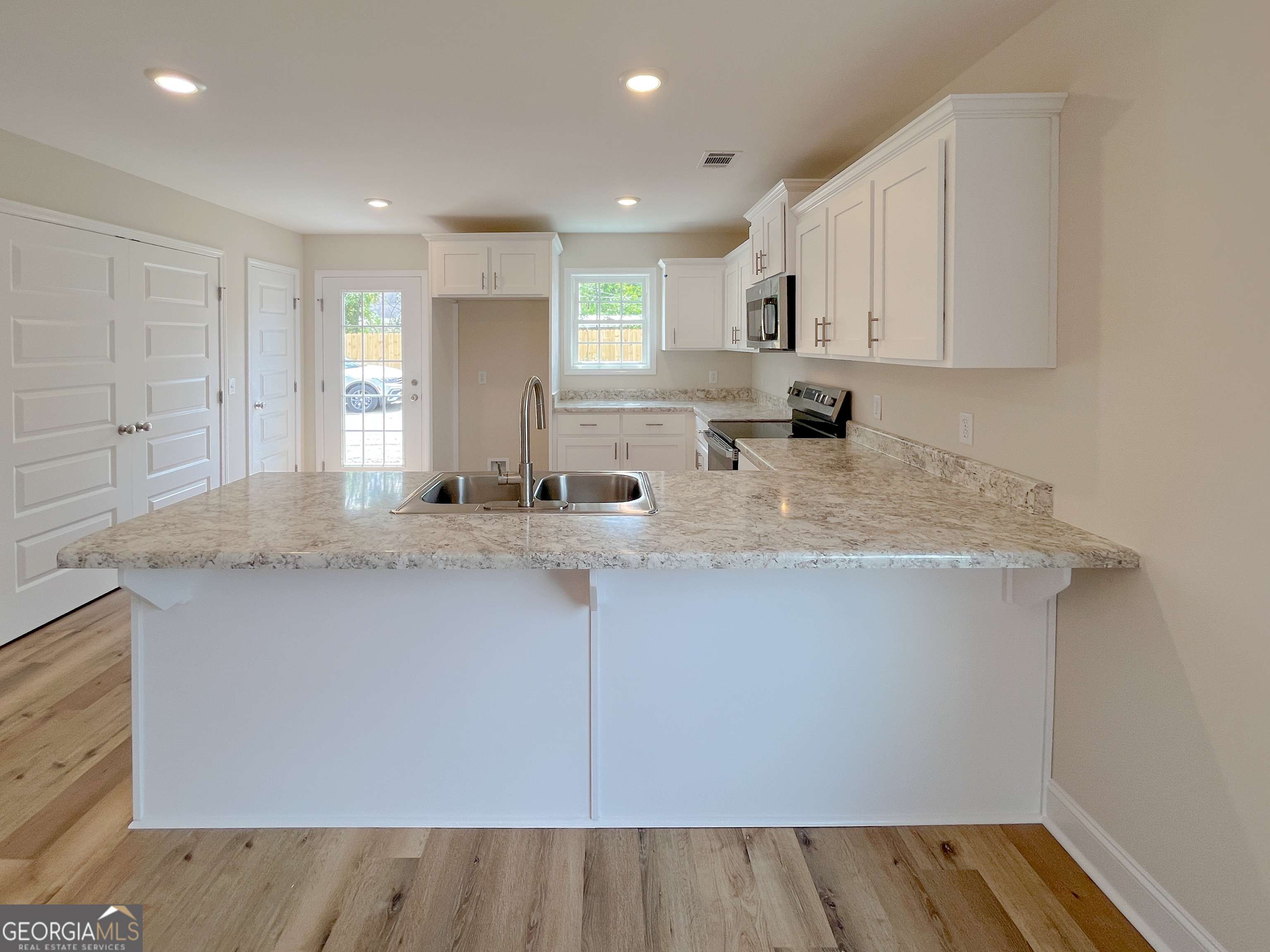 Statesboro, GA 30458,270 Proctor ST