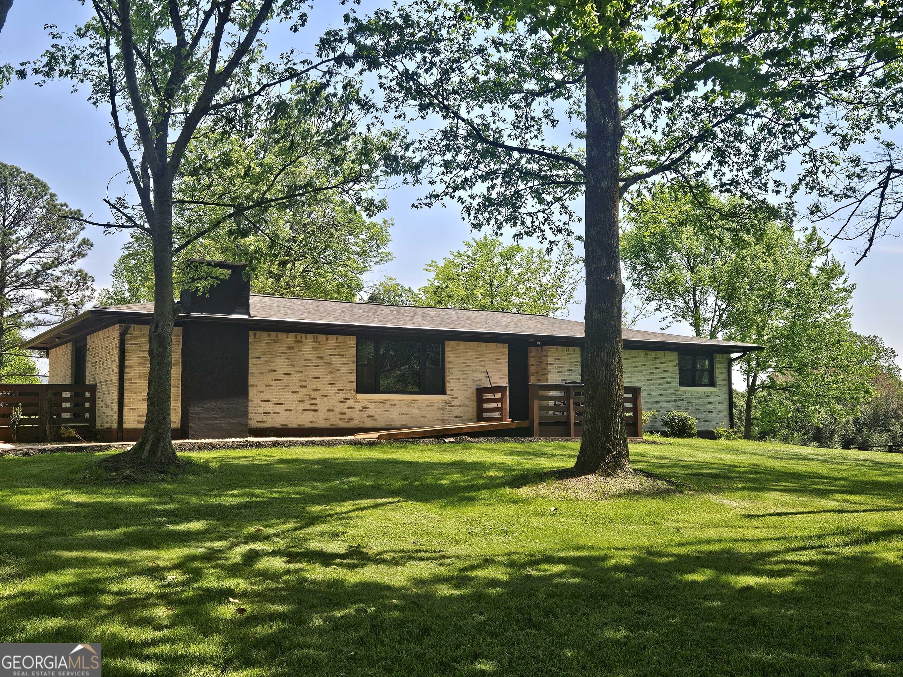 Fairmount, GA 30139,9351 Henderson Mountain RD