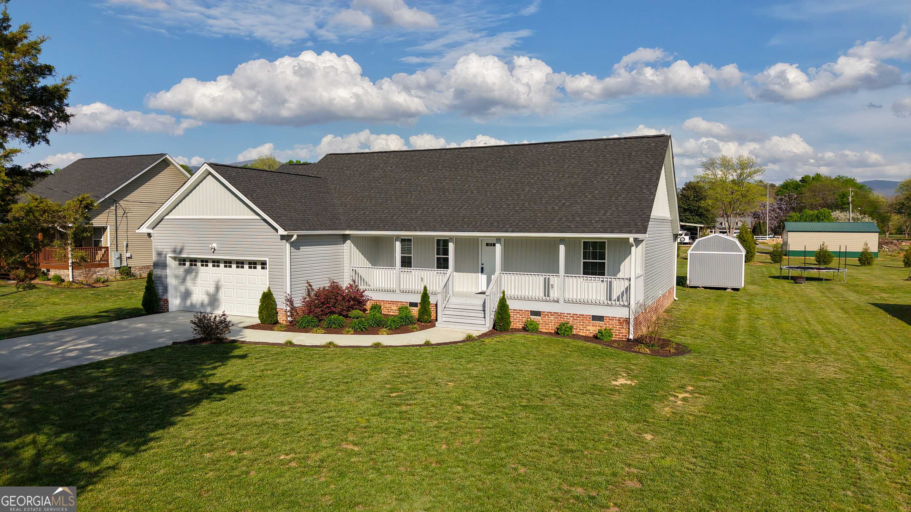Chatsworth, GA 30705,214 Harris ST