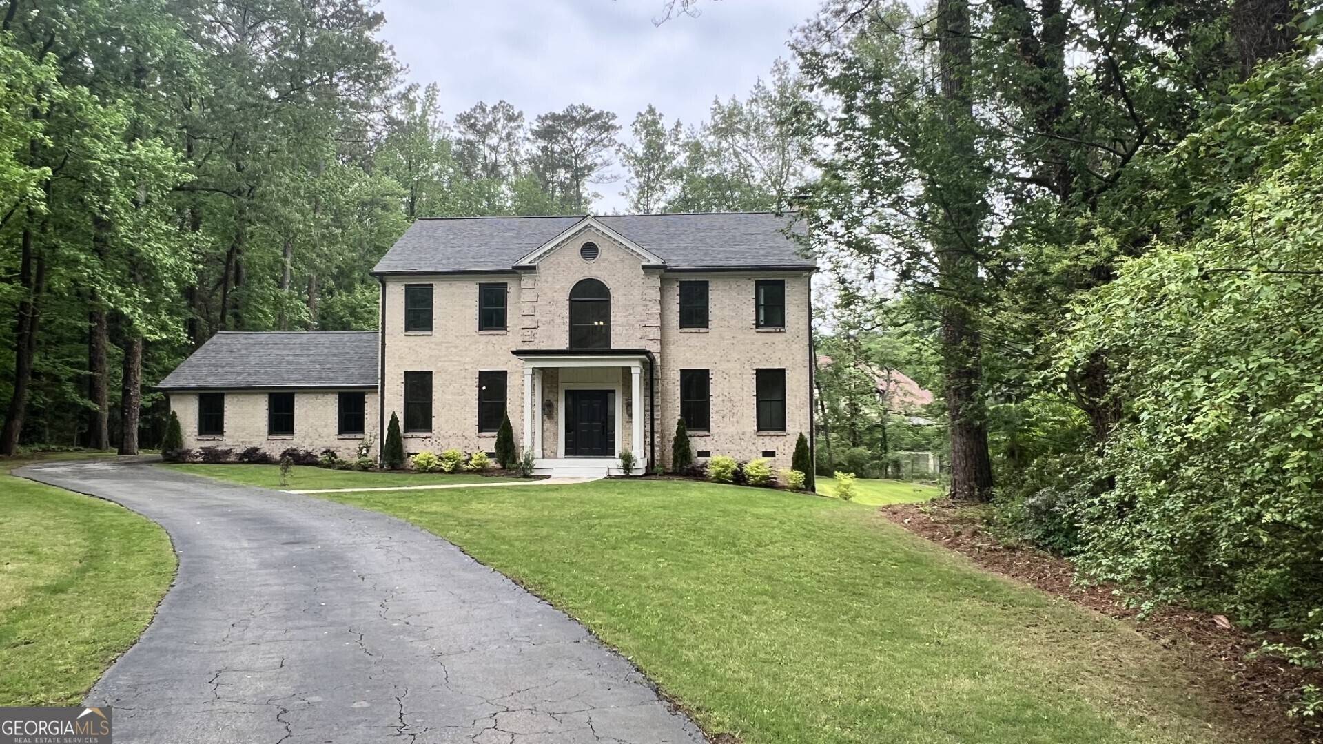 Sandy Springs, GA 30328,805 WESLEY OAK RD