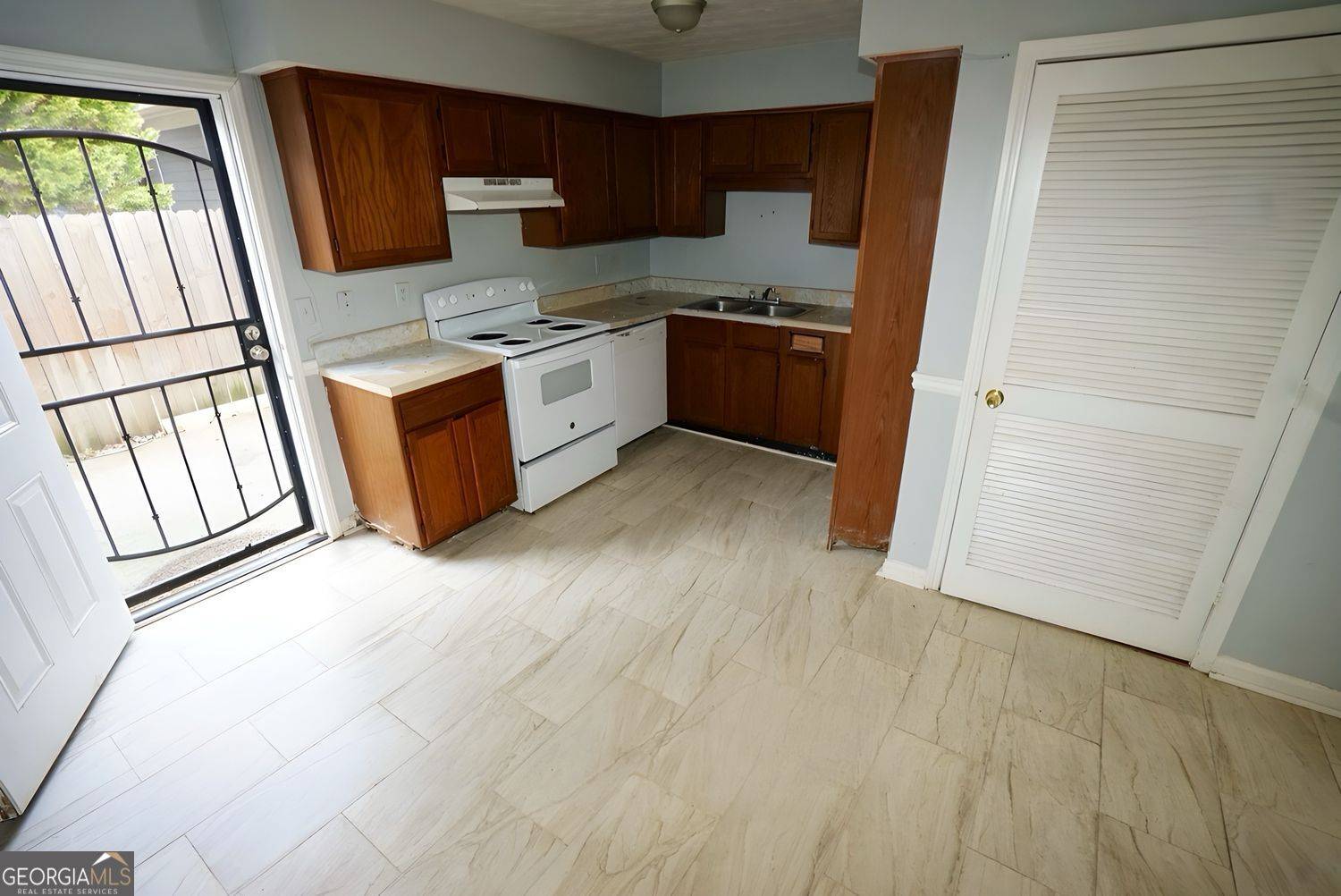 Lithonia, GA 30058,2660 Evans ML