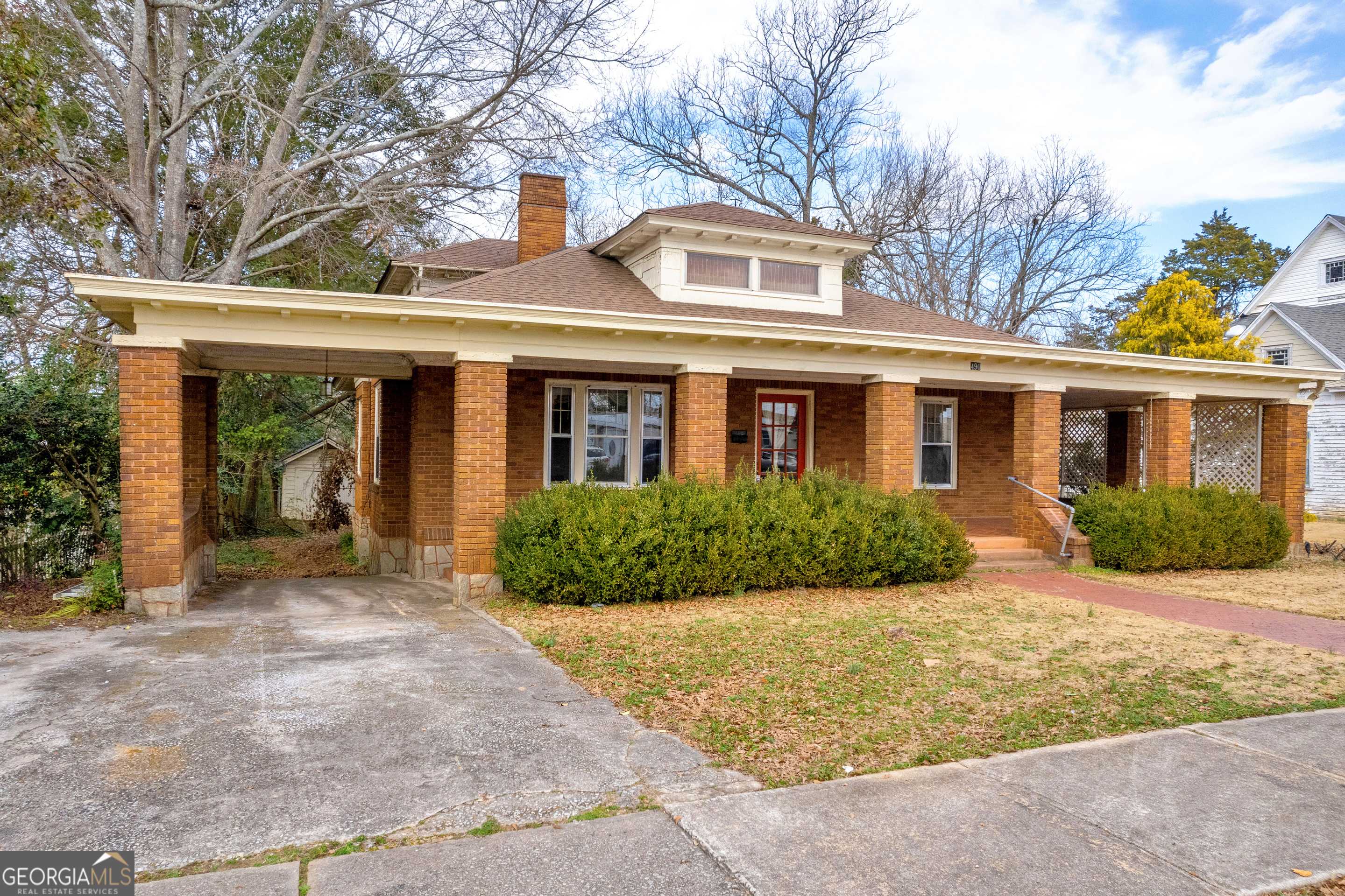 Royston, GA 30662,490 College ST