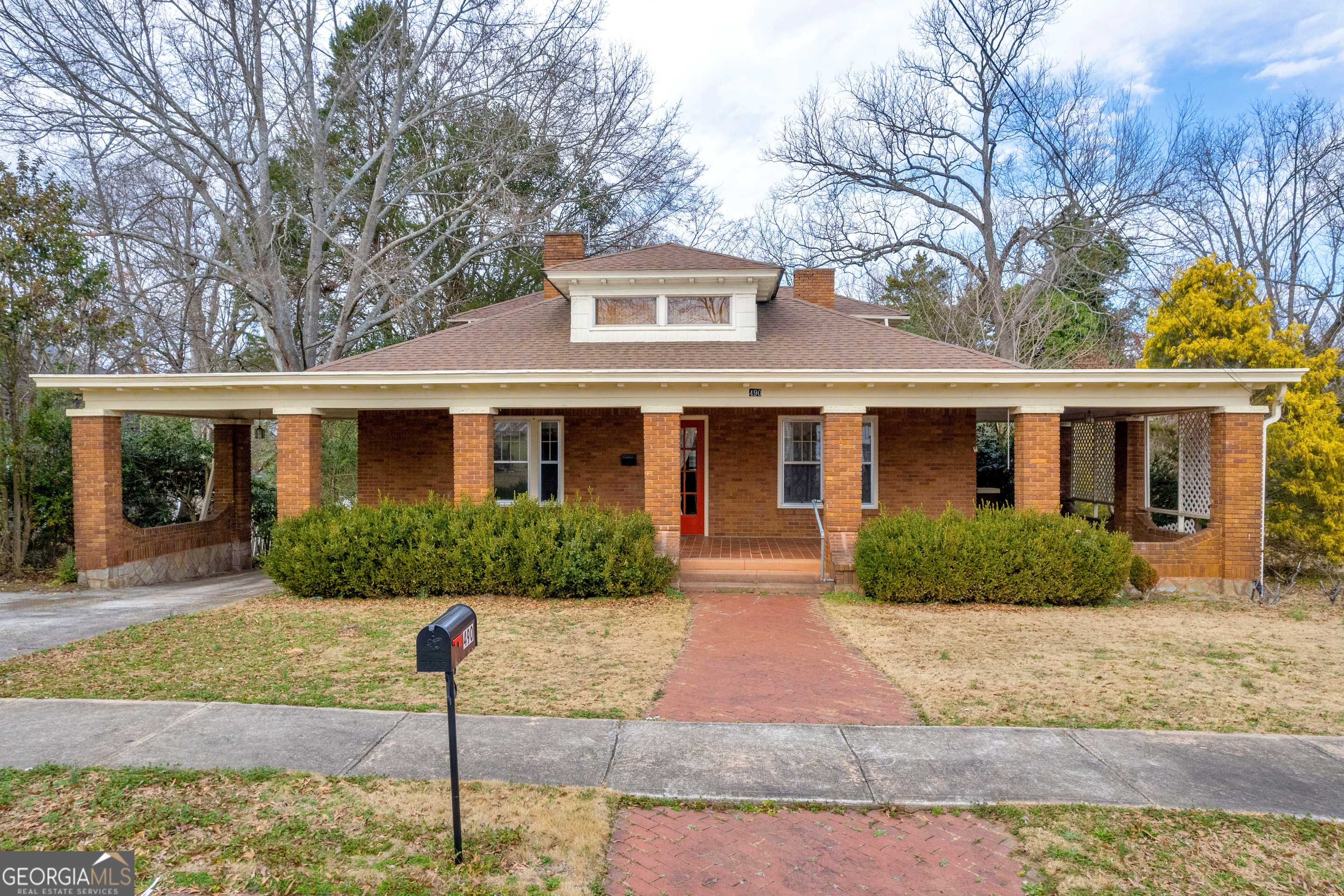 Royston, GA 30662,490 College ST
