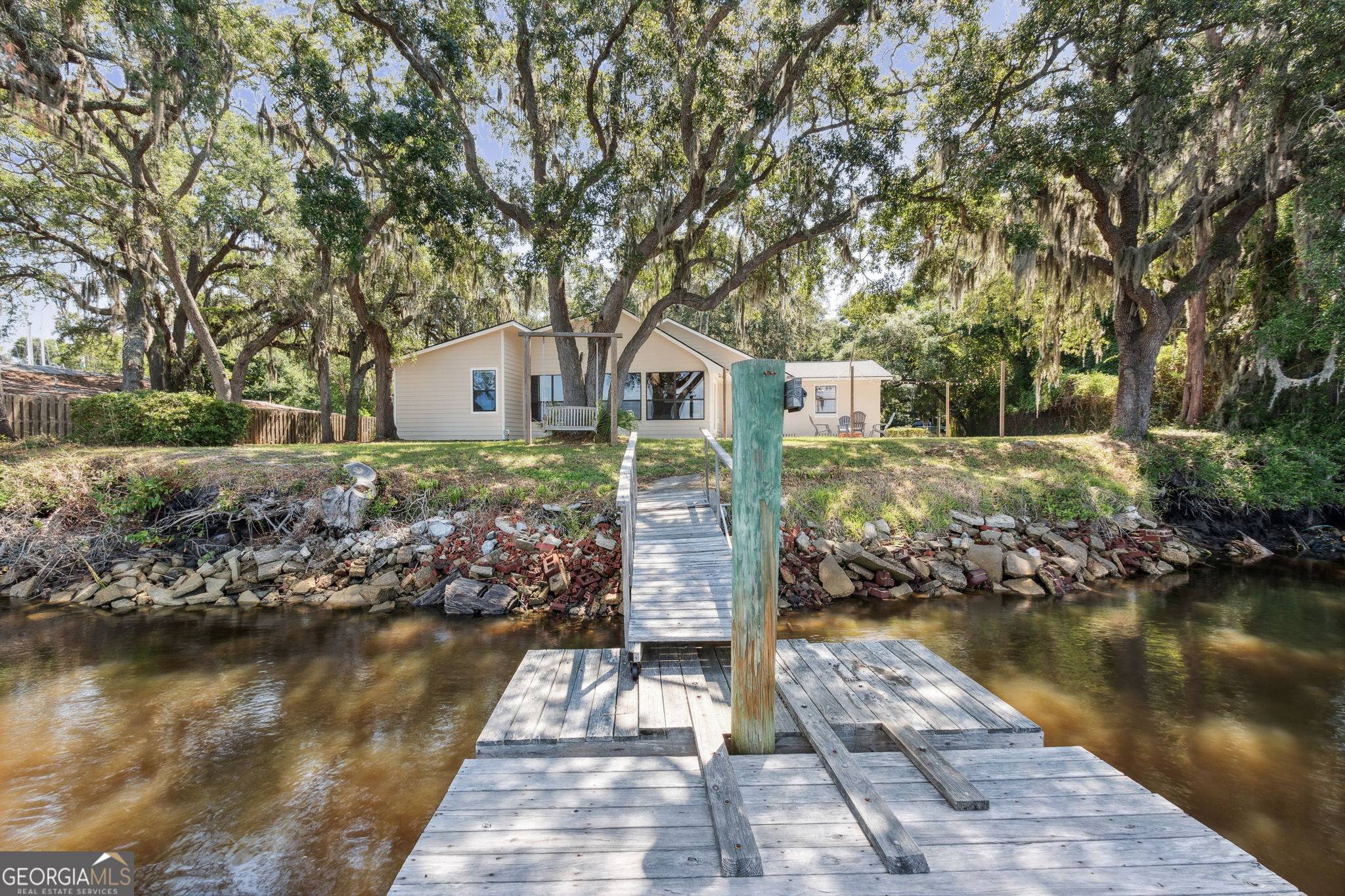 St. Marys, GA 31558,1142 New Point Peter RD