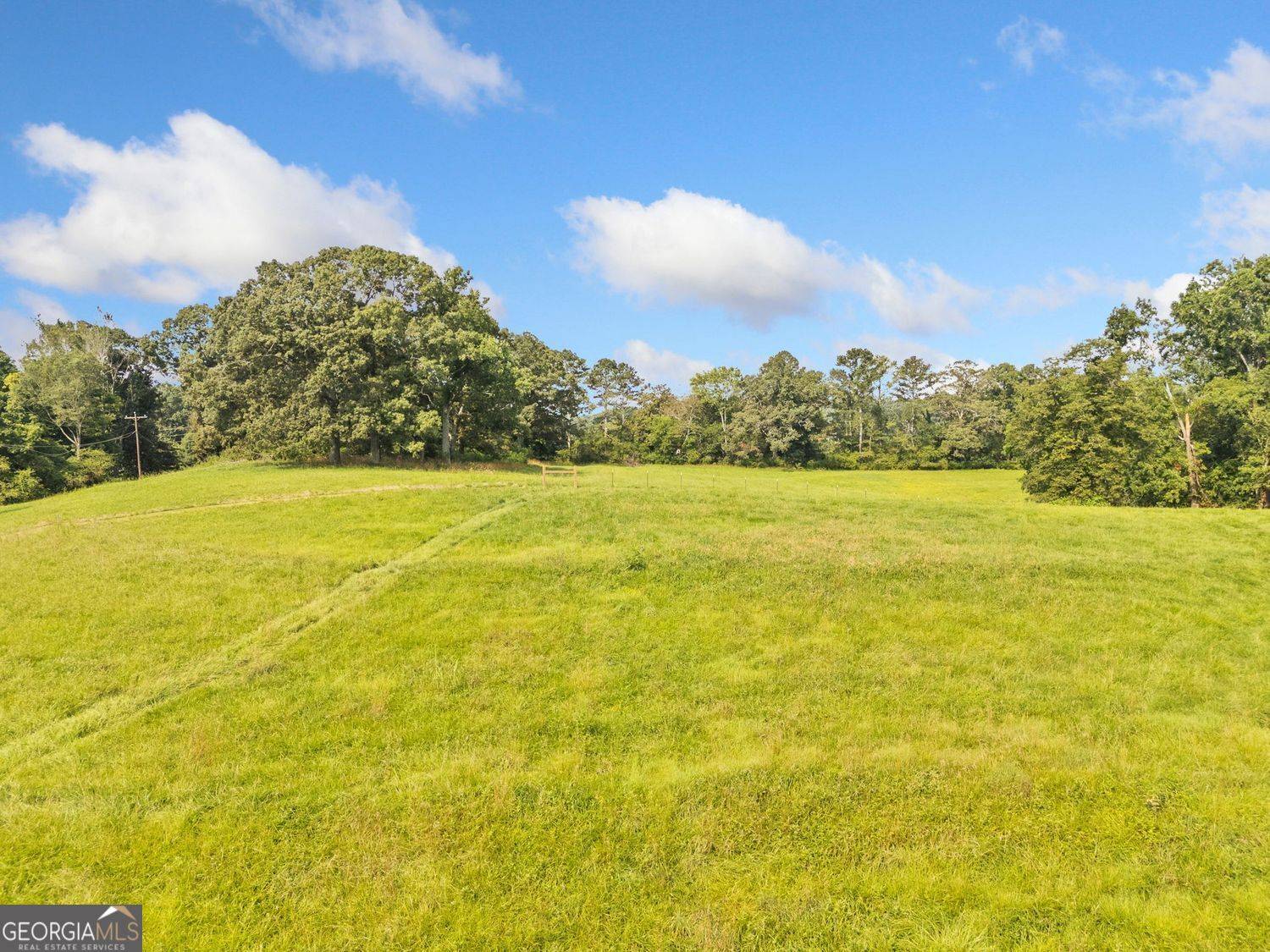 Ball Ground, GA 30107,187 Long Road