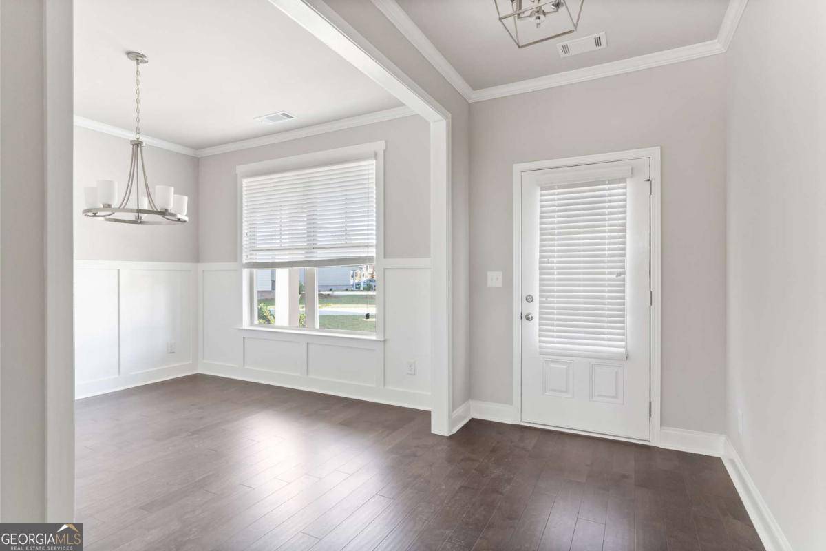 Flowery Branch, GA 30542,7325 Yewtree LN