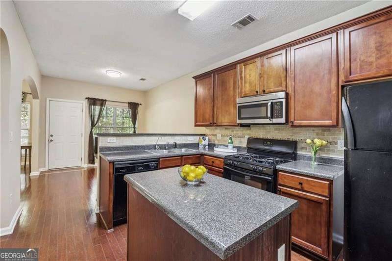 Atlanta, GA 30331,2157 Capella CIR SW