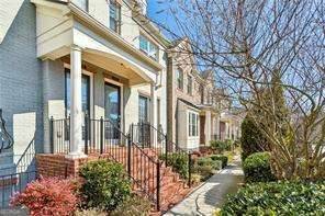 Atlanta, GA 30328,327 Alderwood LN