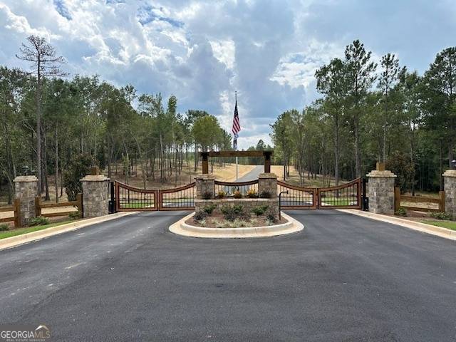 Milledgeville, GA 31061,210 Whispering RDG