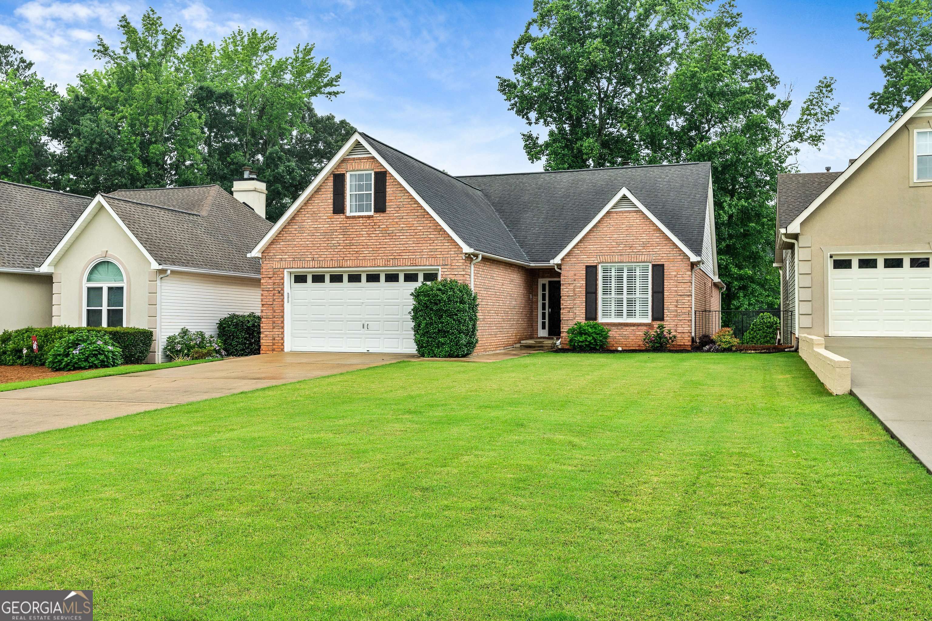 Newnan, GA 30265,425 Fairway CT