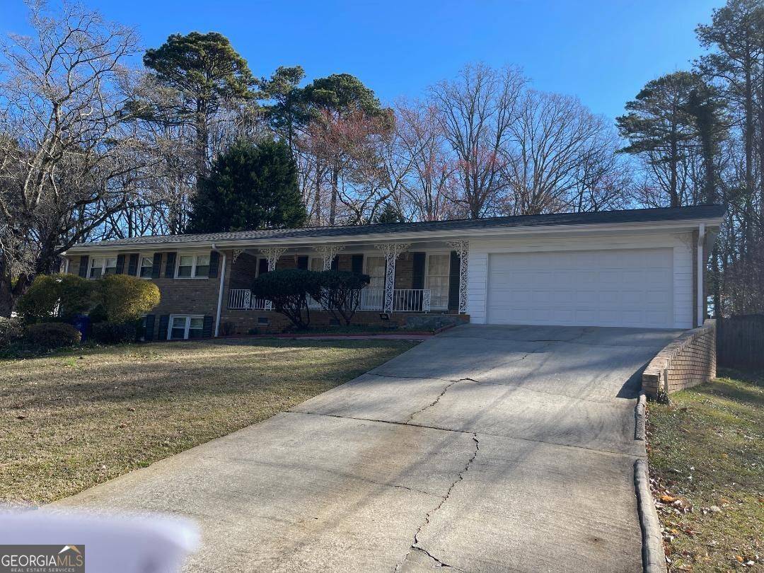 Tucker, GA 30084,2317B Crestcliff DR