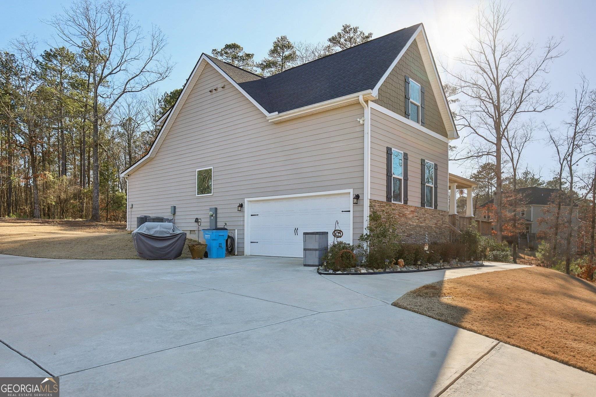 Jackson, GA 30233,202 Riverpoint WAY