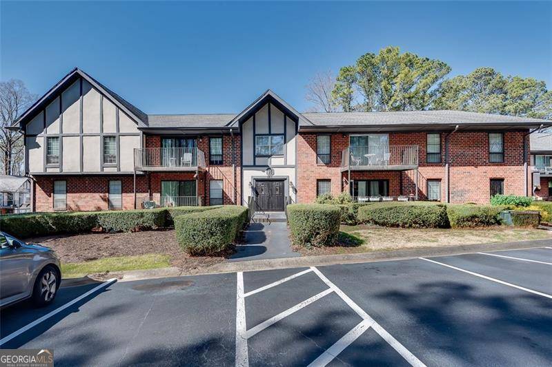 Sandy Springs, GA 30328,6851 Roswell #H1