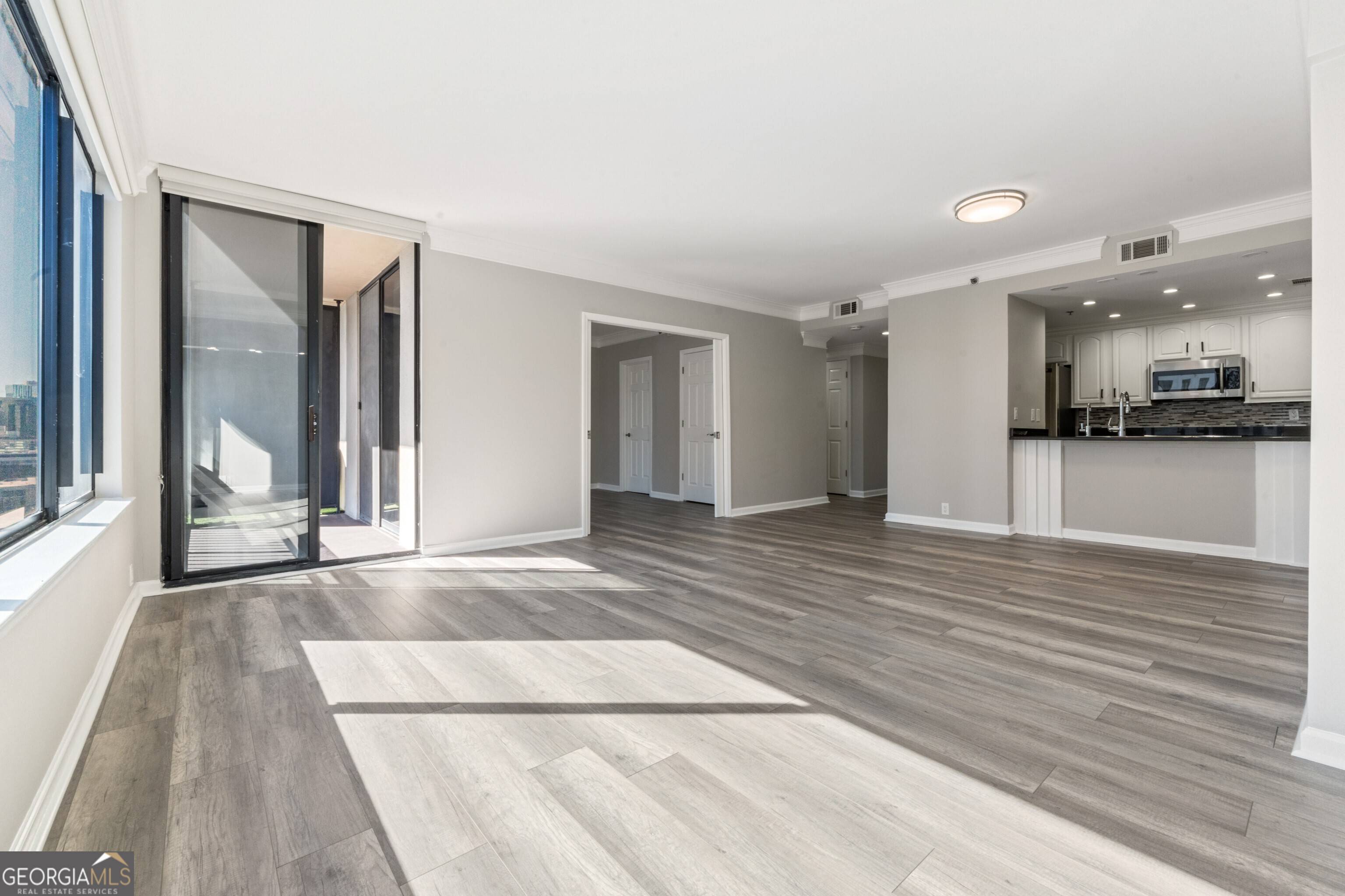 Atlanta, GA 30326,3481 Lakeside DR NE #2303