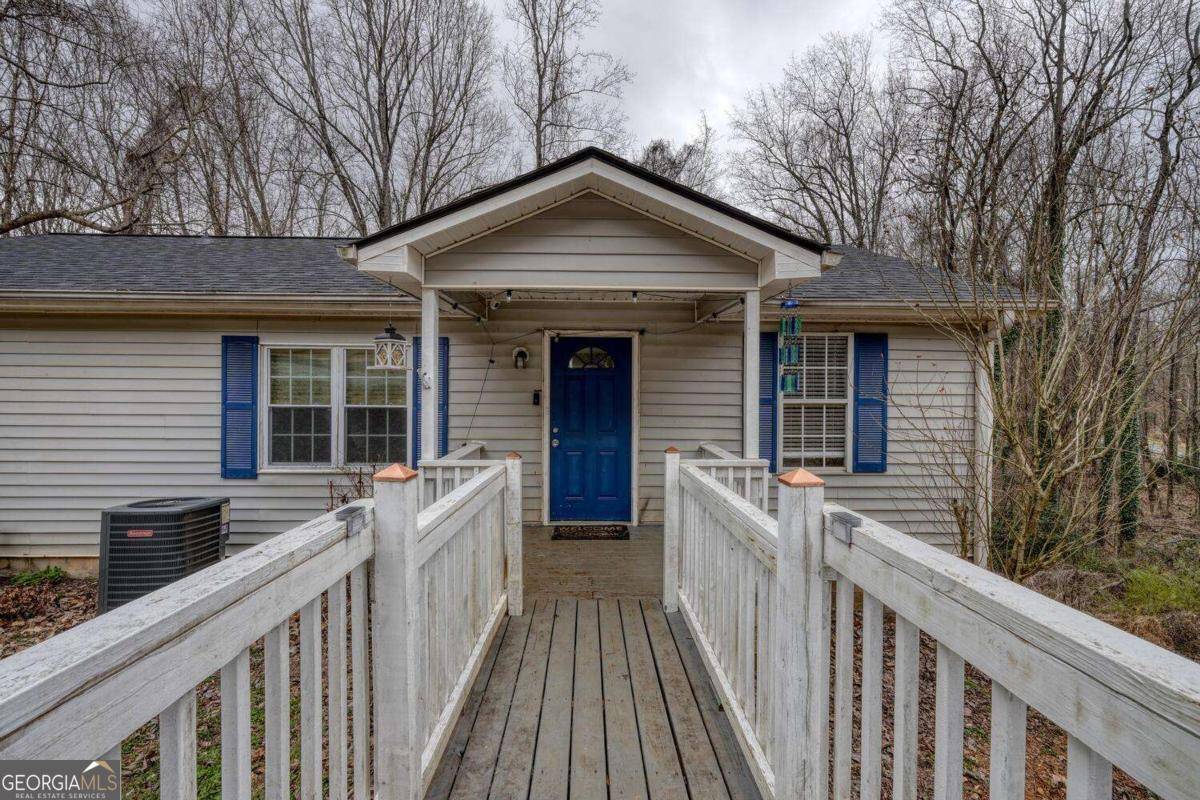 Cleveland, GA 30528,435 Pine Crest CIR #27