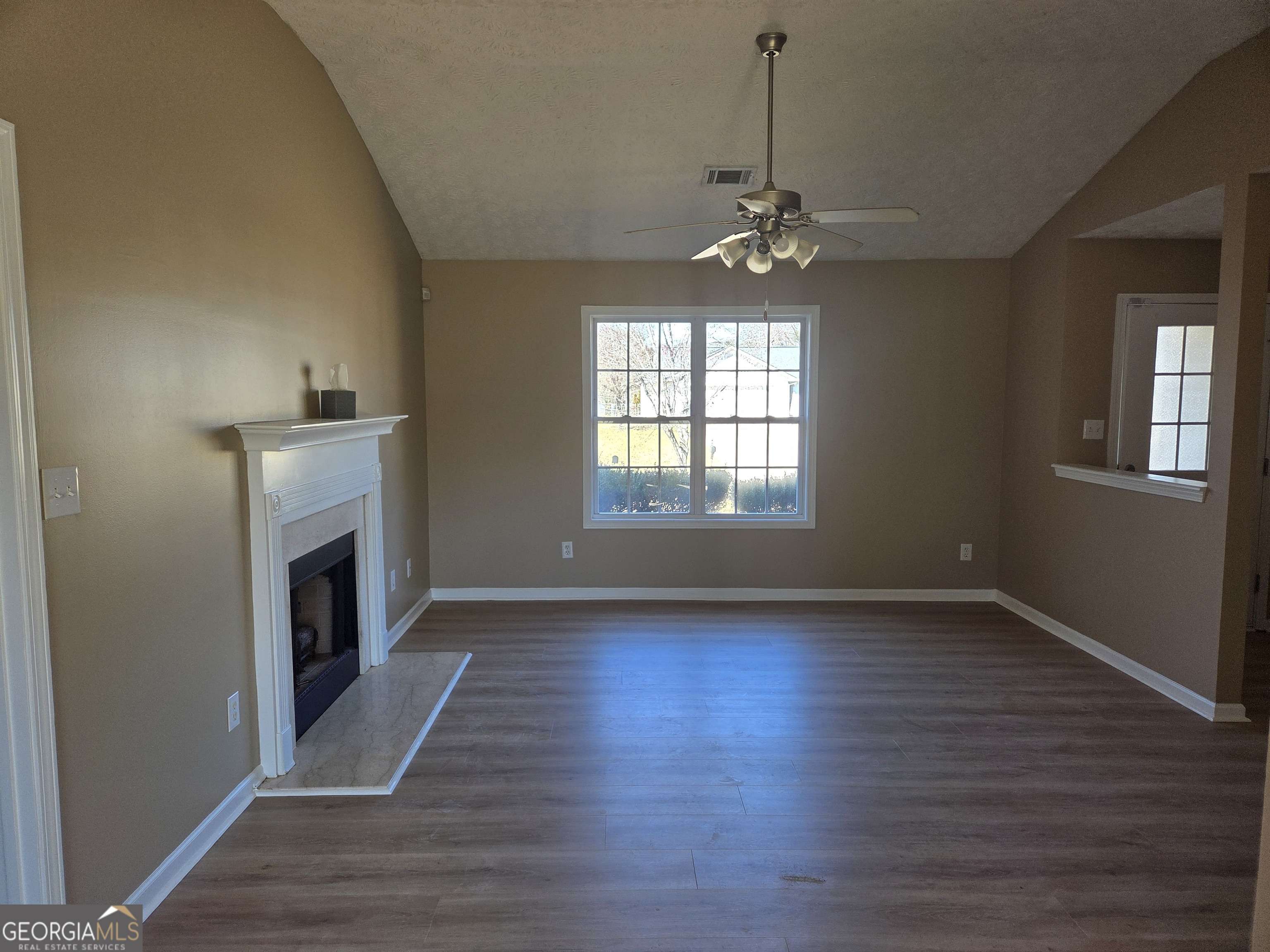 Grantville, GA 30220,19 Lexington DR