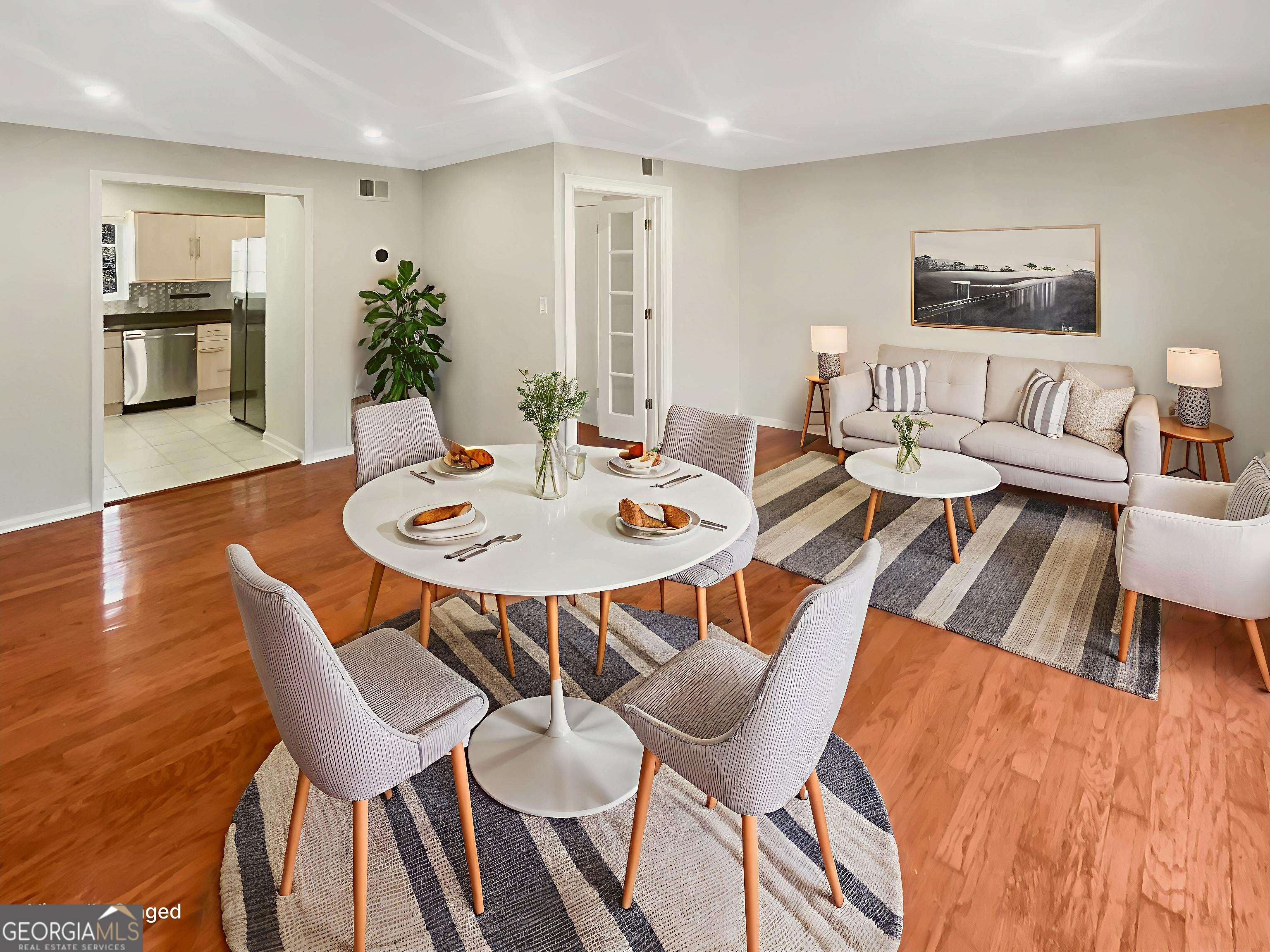 Atlanta, GA 30342,5676 Kingsport DR #4