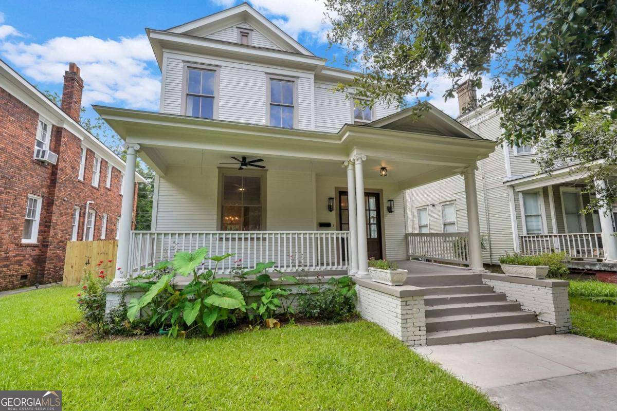 Savannah, GA 31401,815 E Henry ST