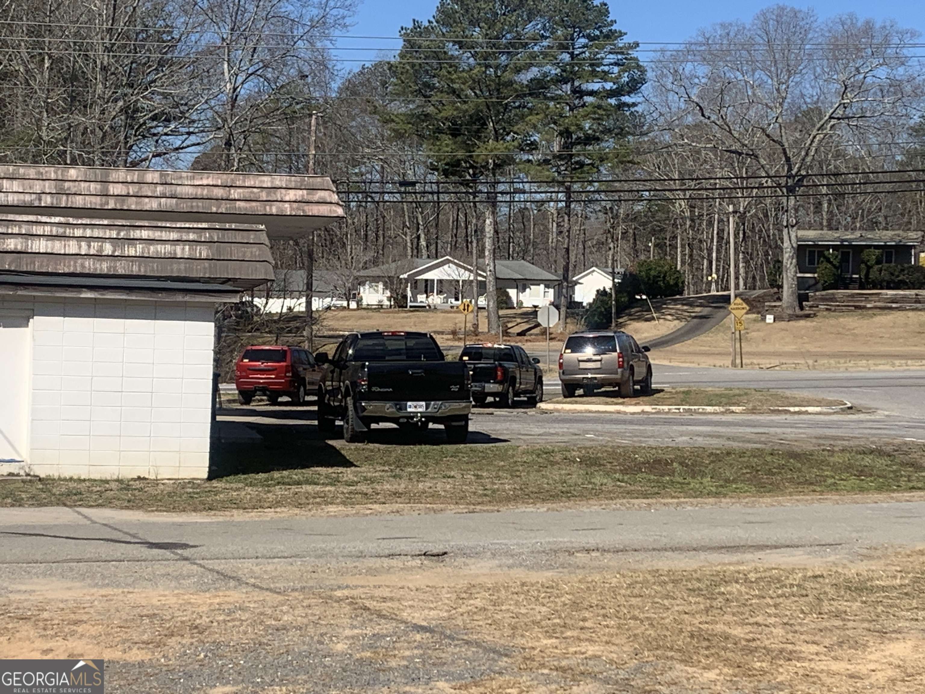 Ball Ground, GA 30107,262 Commerce LN