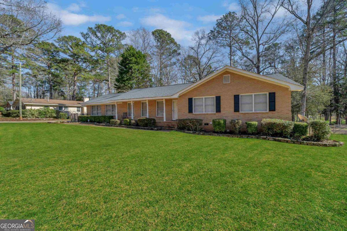 Eatonton, GA 31024,110 Westminster DR