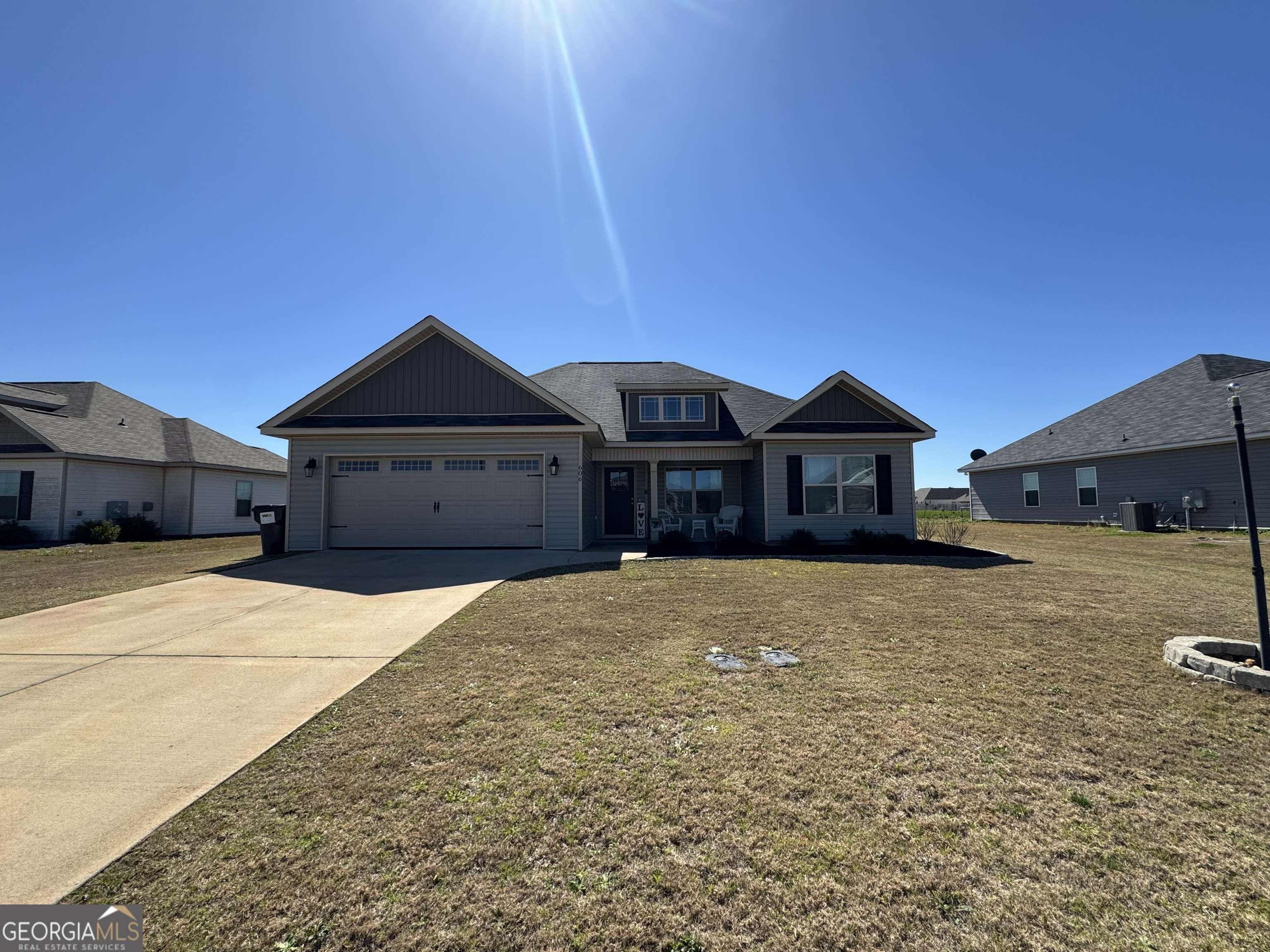 Perry, GA 31069,606 Daisy DR