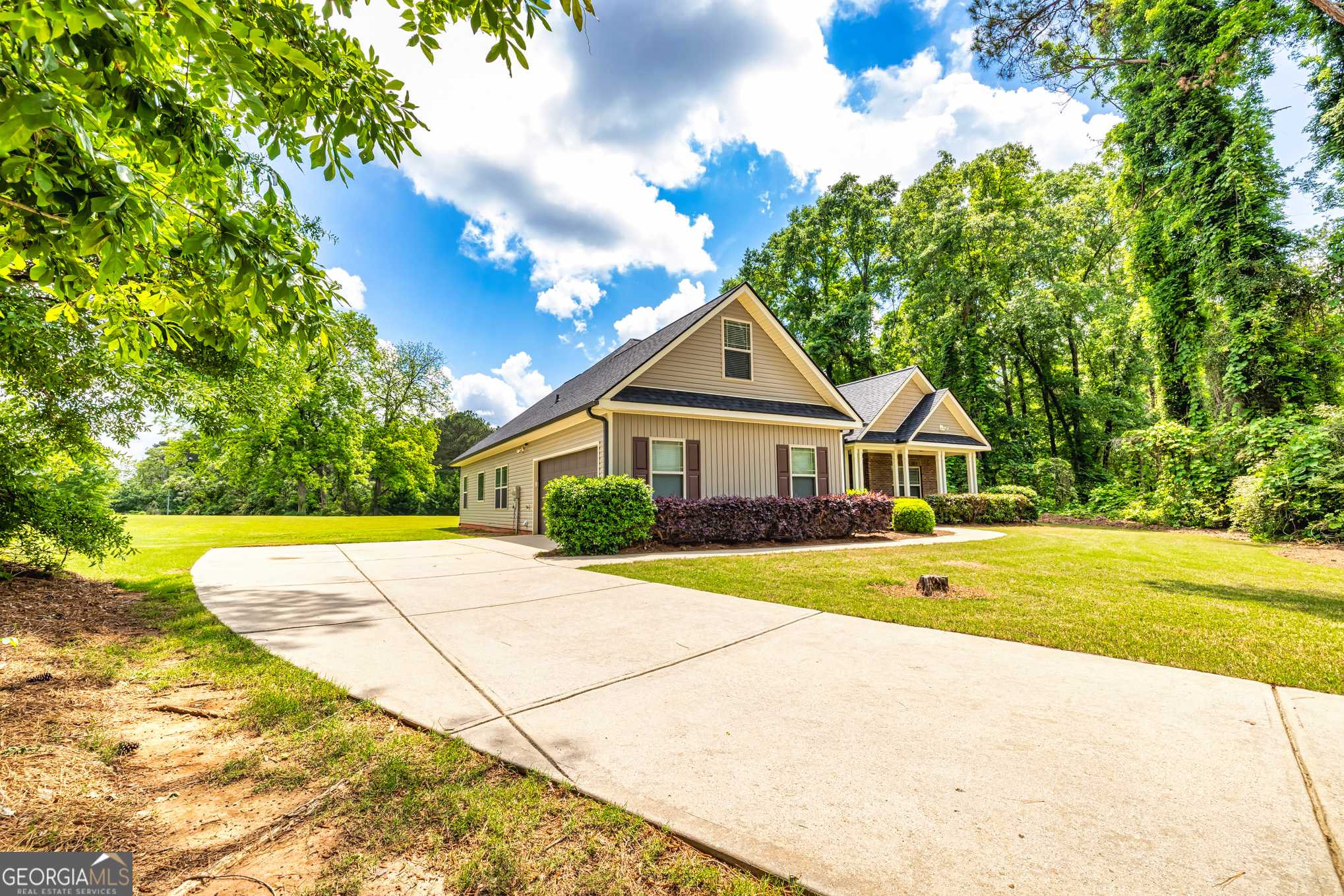 Jackson, GA 30233,117 White Oak CT