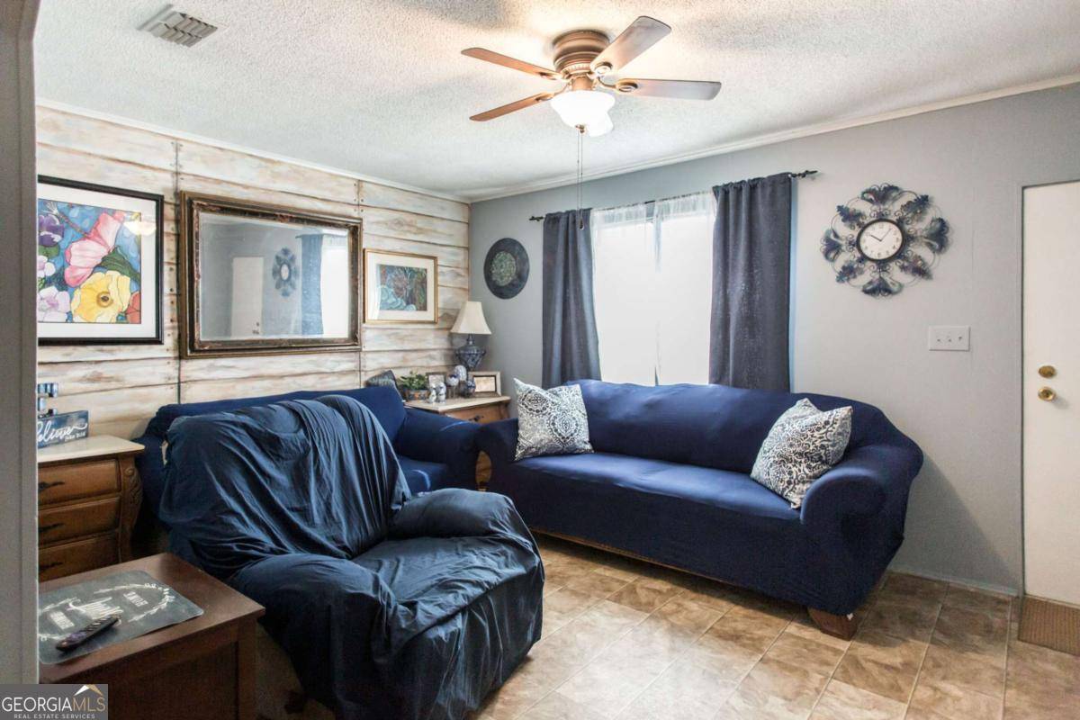 Baxley, GA 31513,303 Dub Baxley