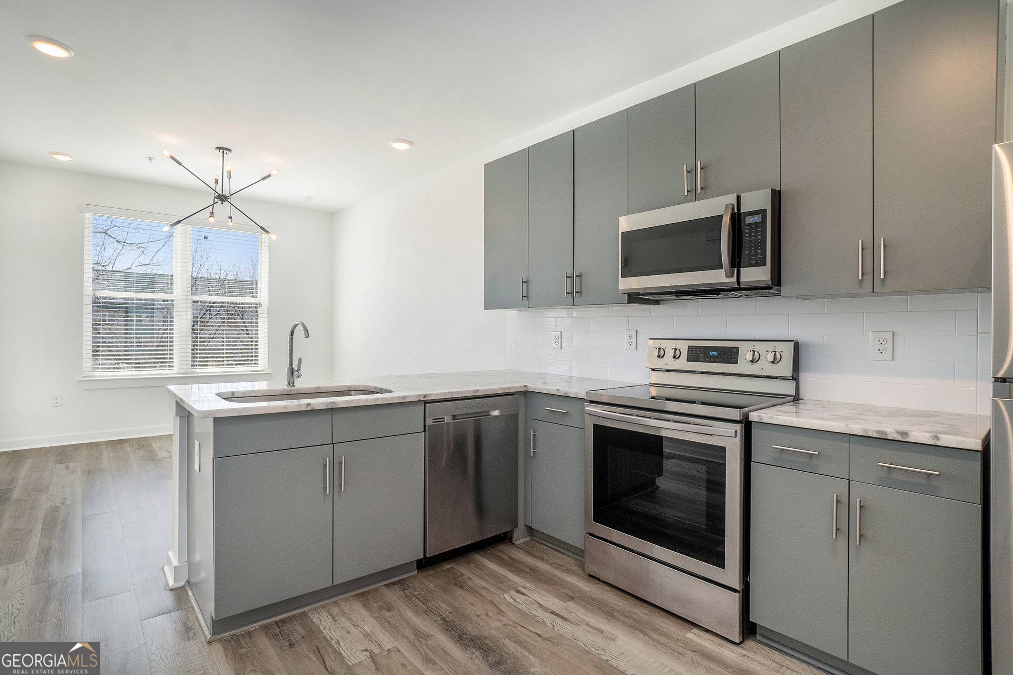 Atlanta, GA 30354,525 Parkway DR NE #314