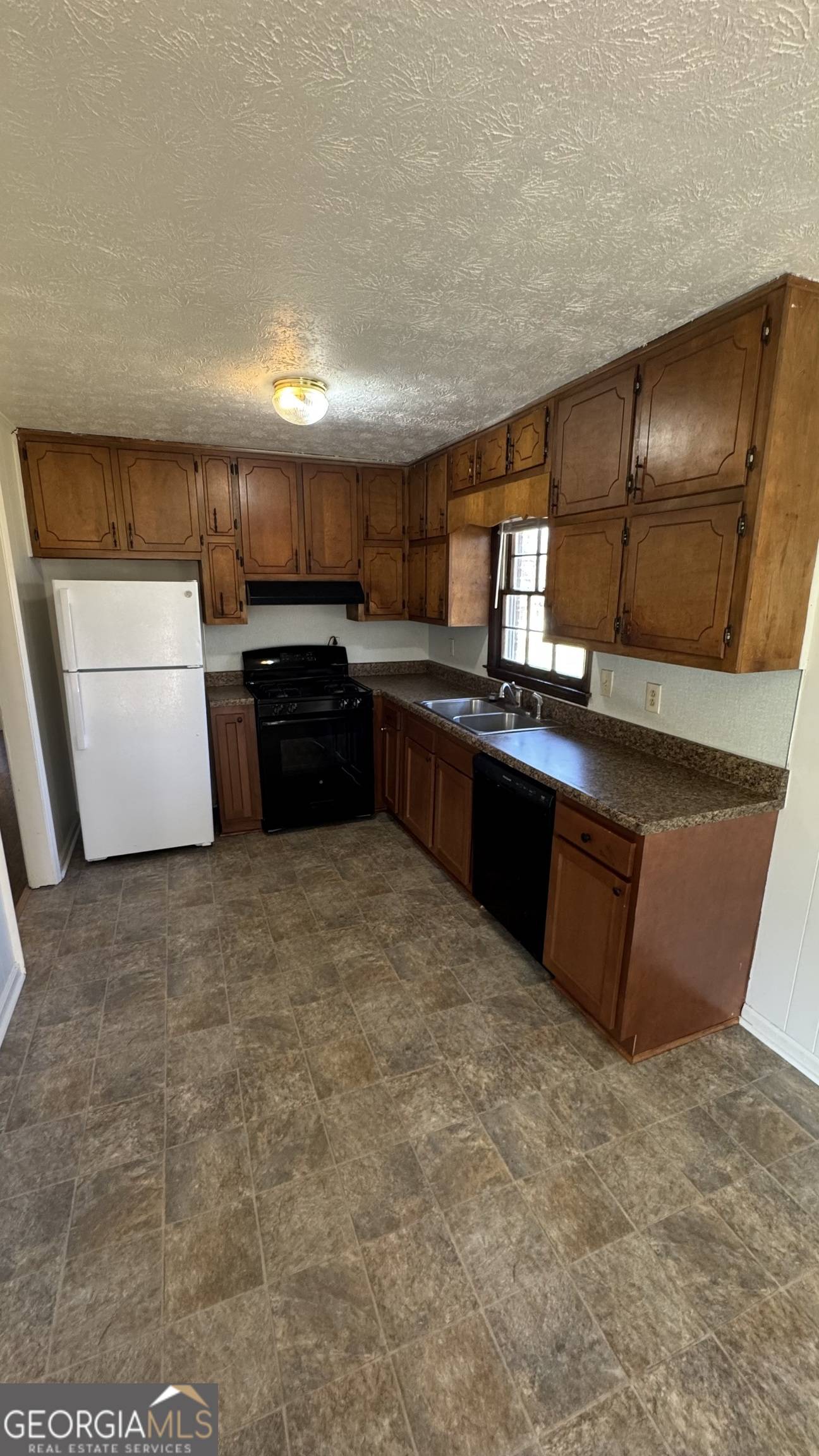 Mcdonough, GA 30253,220 Cabriolet TRL