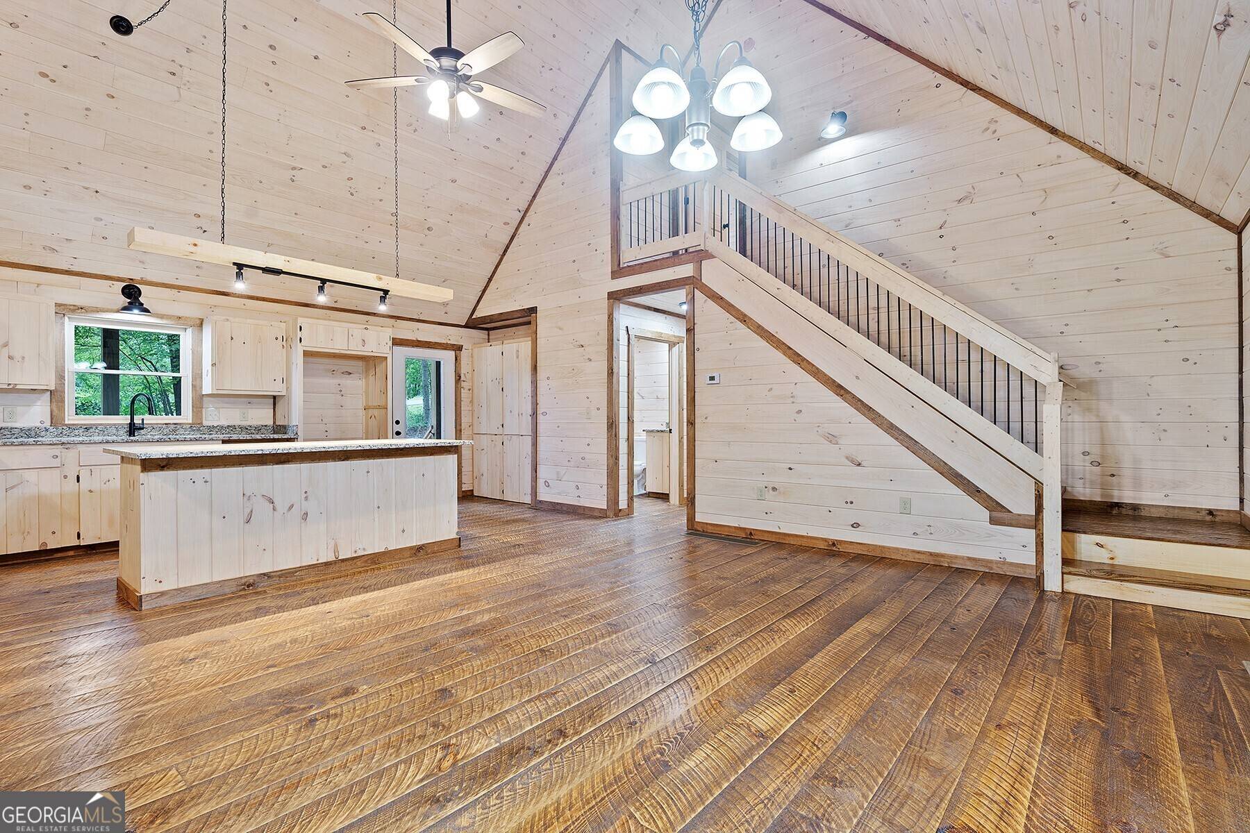 Blue Ridge, GA 30513,64 Windy Valley LN