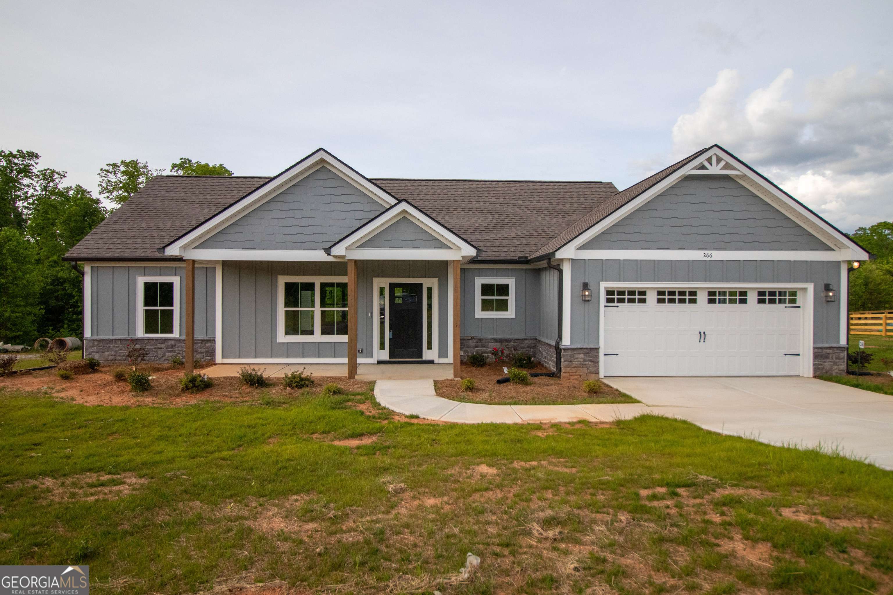 Cleveland, GA 30528,266 Hunts Ridge DR
