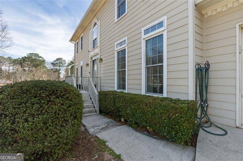 Lawrenceville, GA 30043,820 HOUNDS RIDGE CT