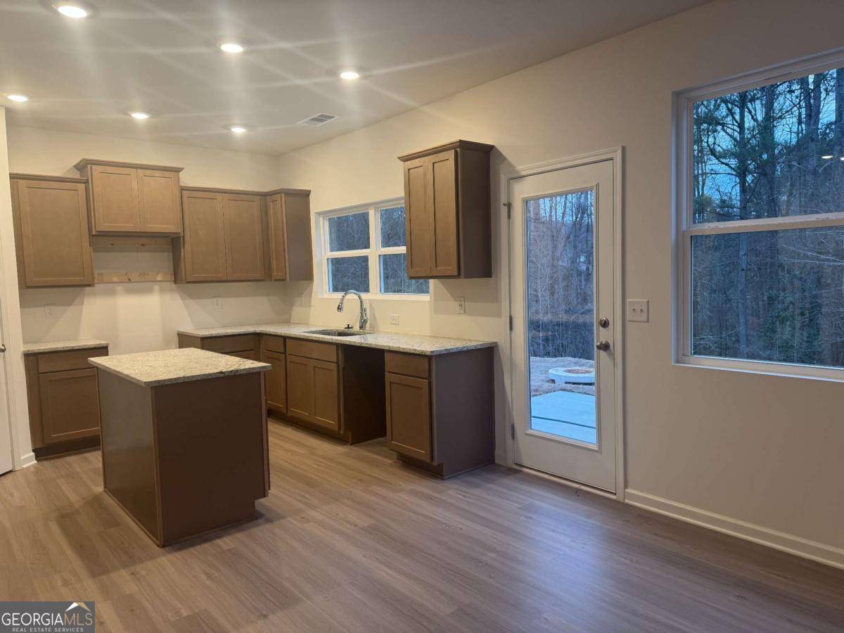 Canton, GA 30114,220 Bloomfield CIR