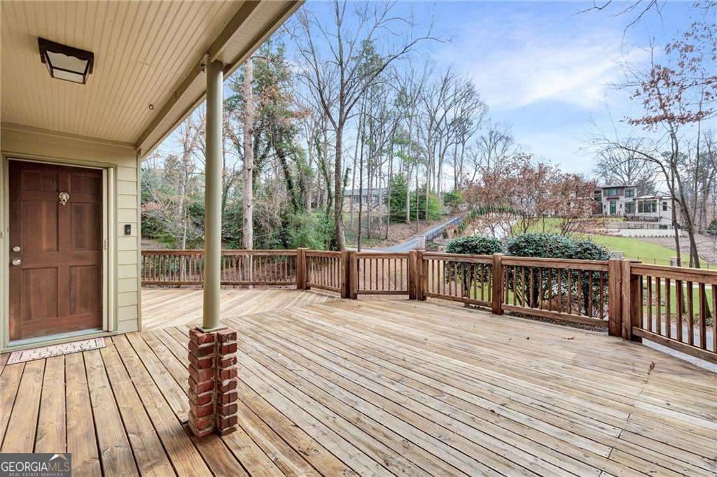 Atlanta, GA 30327,155 Worth DR