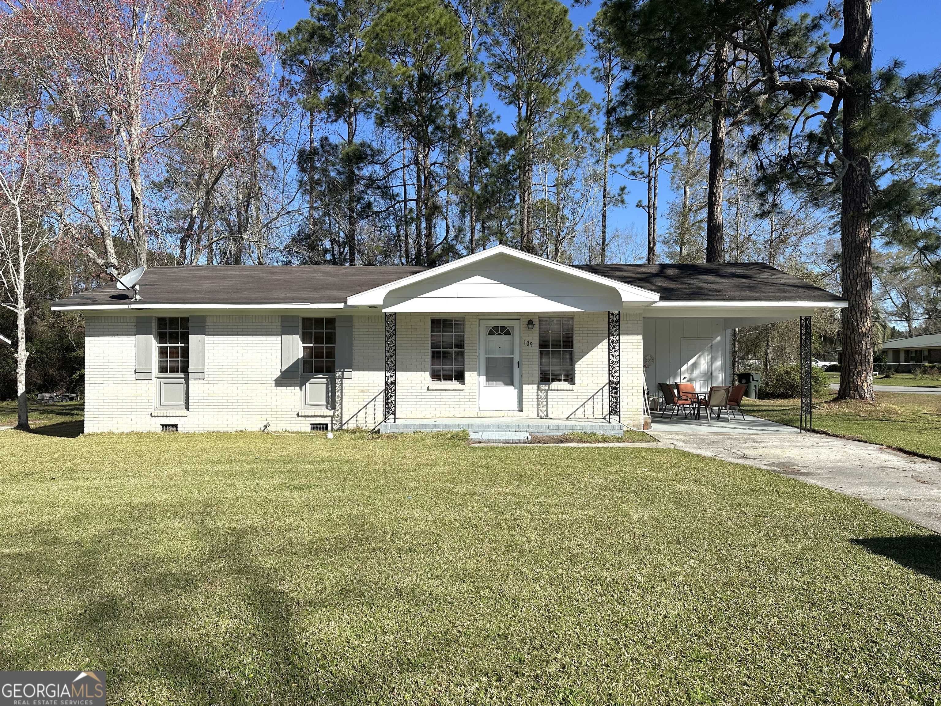 Adel, GA 31620,109 Rose AVE