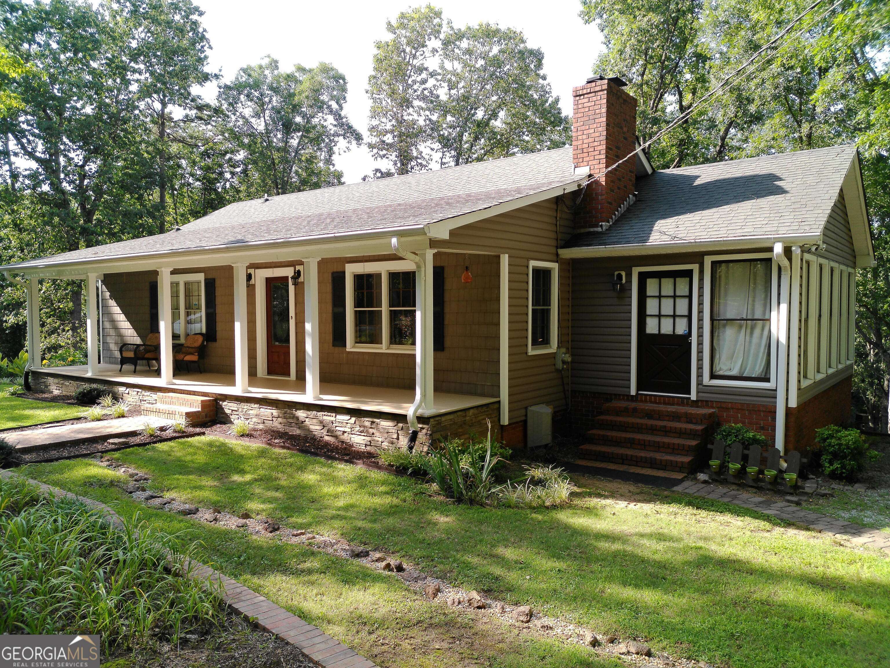 Royston, GA 30662,285 W0lf Den RD