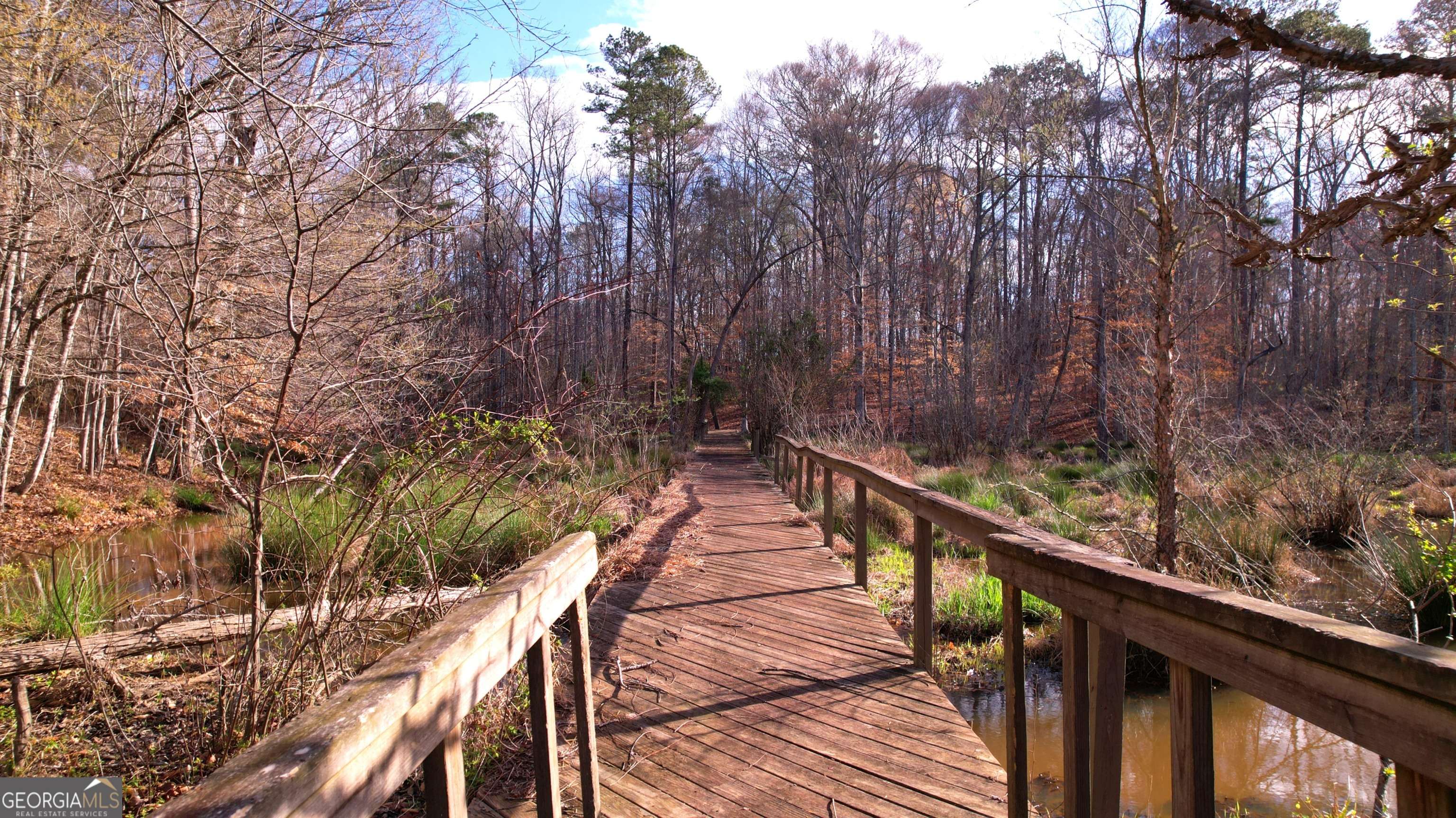 Newnan, GA 30263,0 Island Cove DR