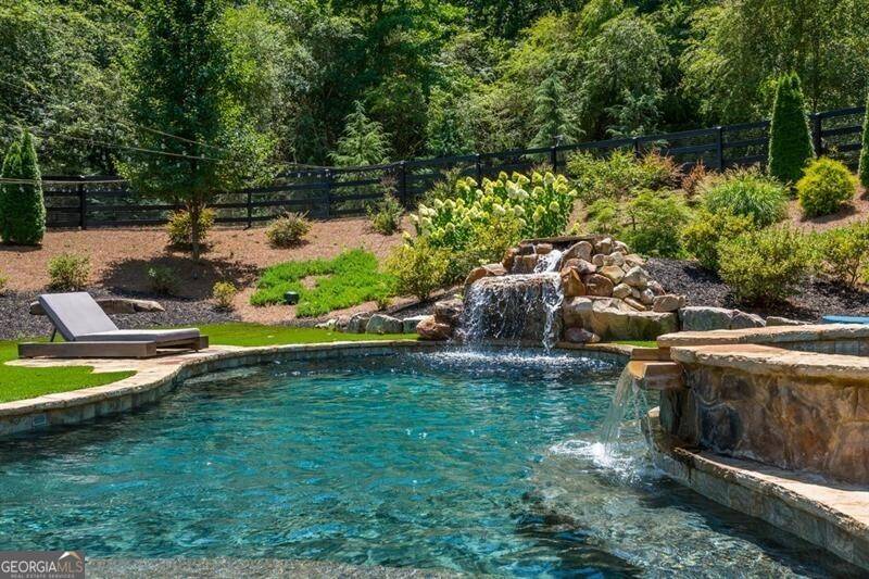 Canton, GA 30115,201 Edwards Brook CT