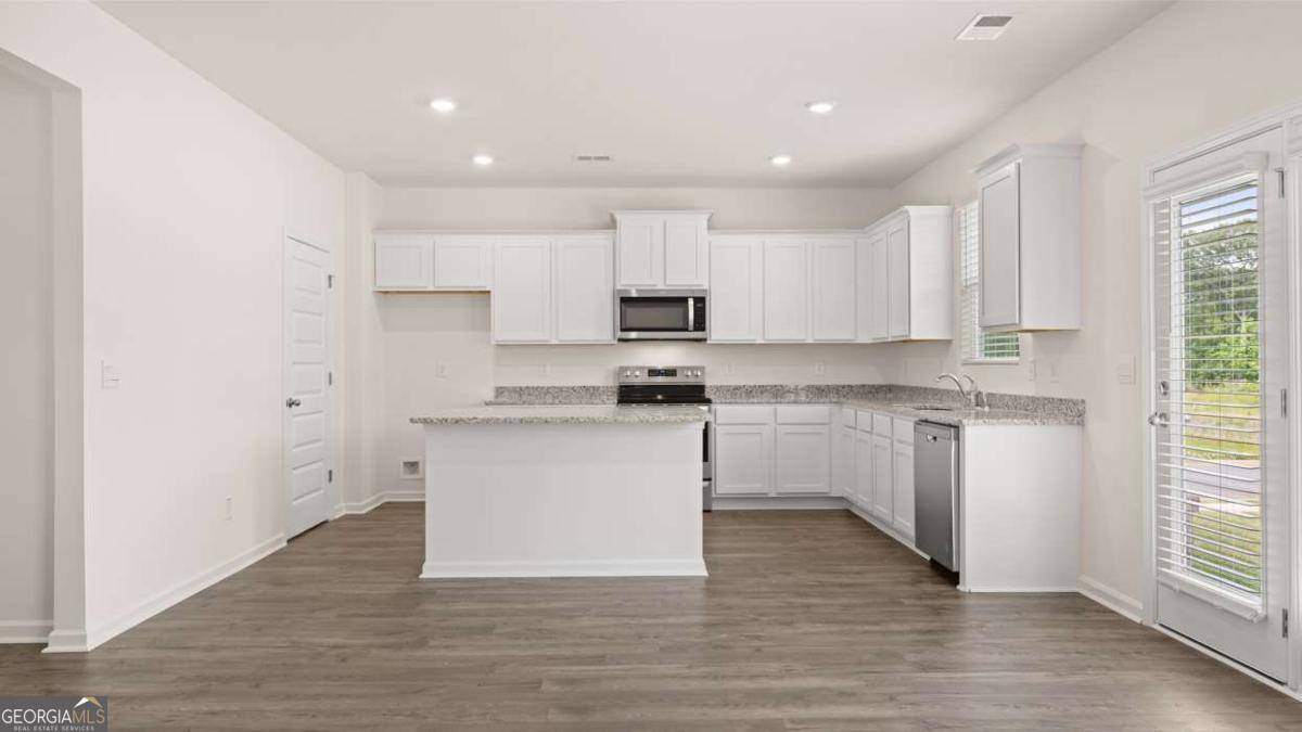 Locust Grove, GA 30248,636 Kimberwick DR