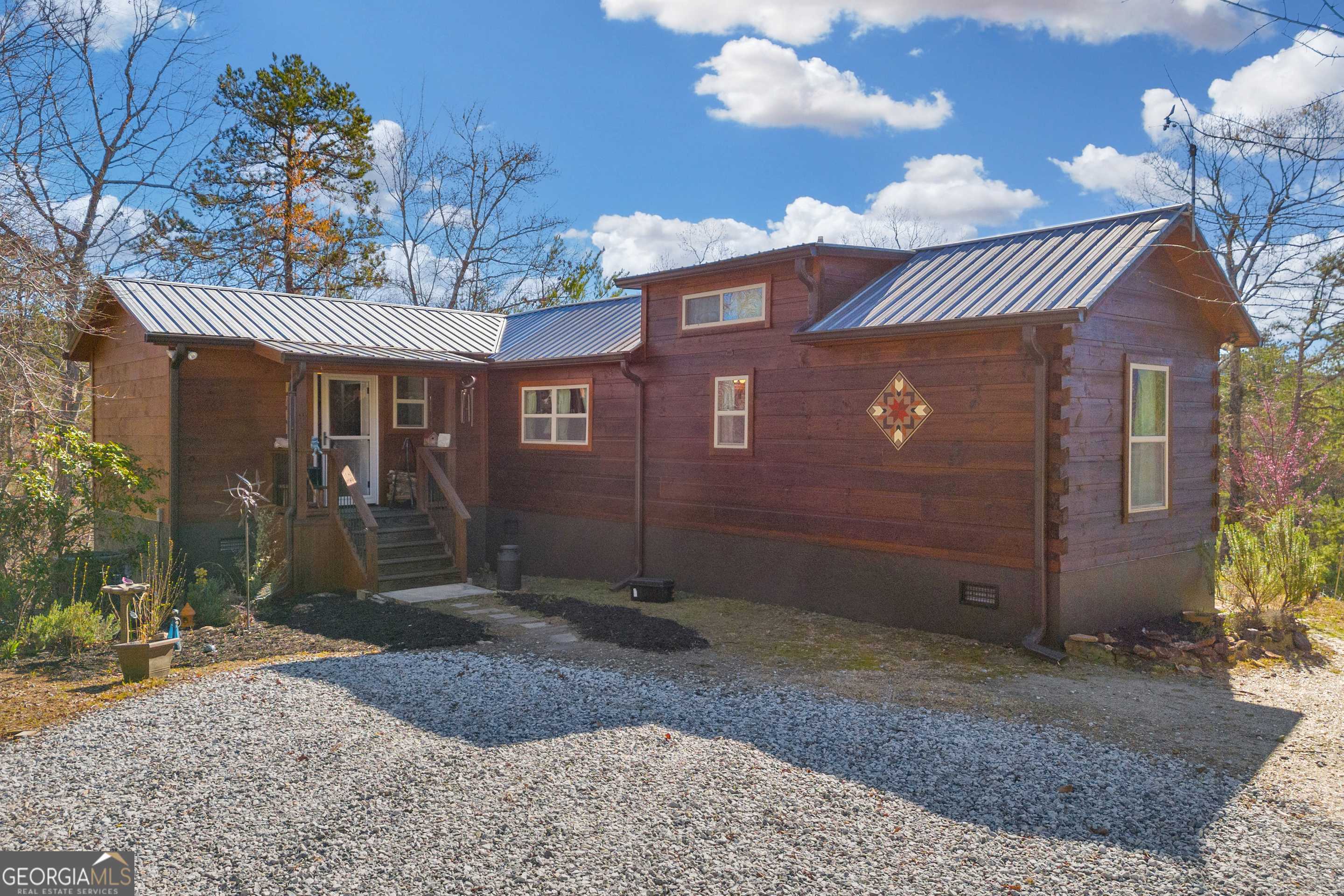 Toccoa, GA 30577,181 Yonah Lake CIR