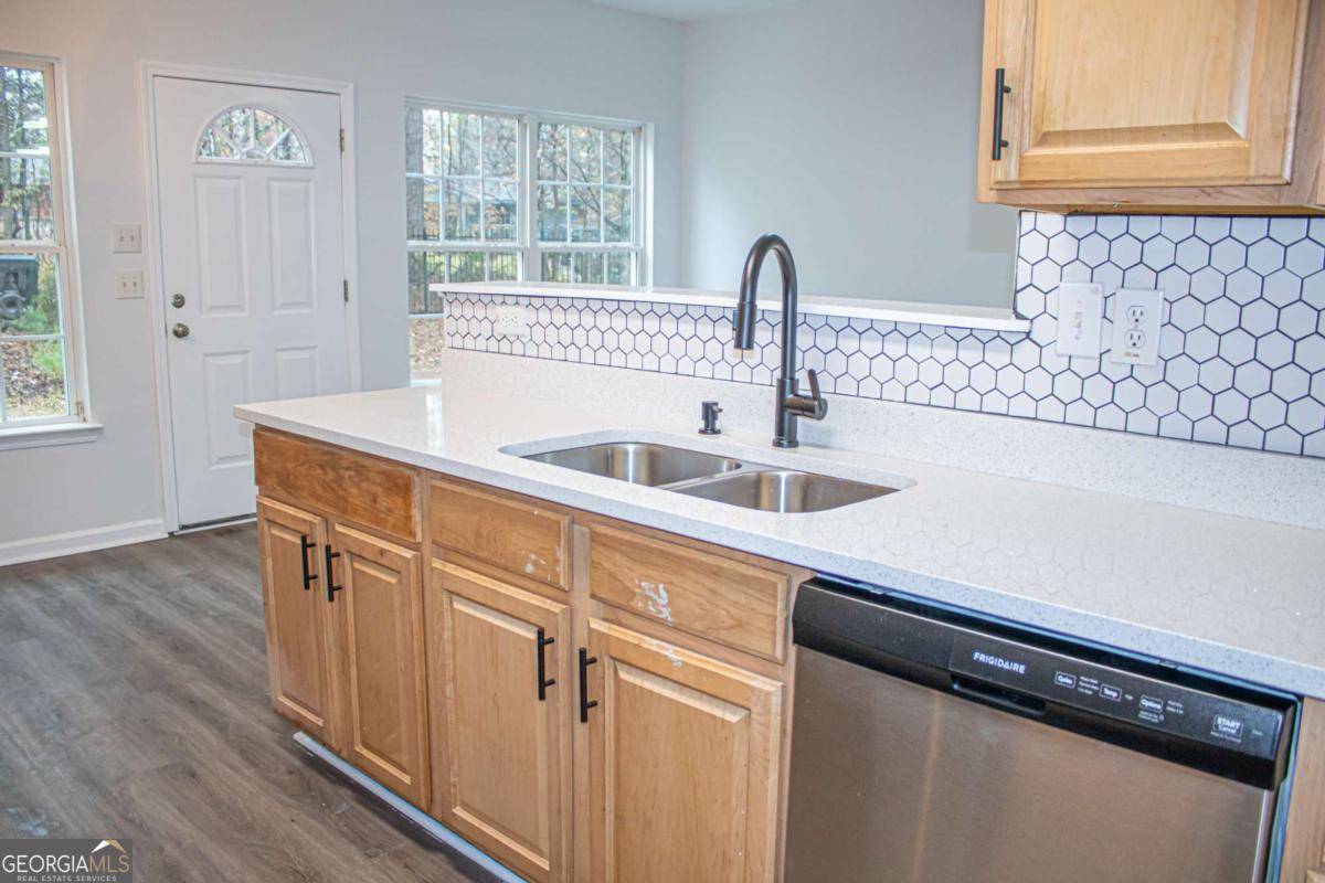 Riverdale, GA 30274,247 Brookview DR