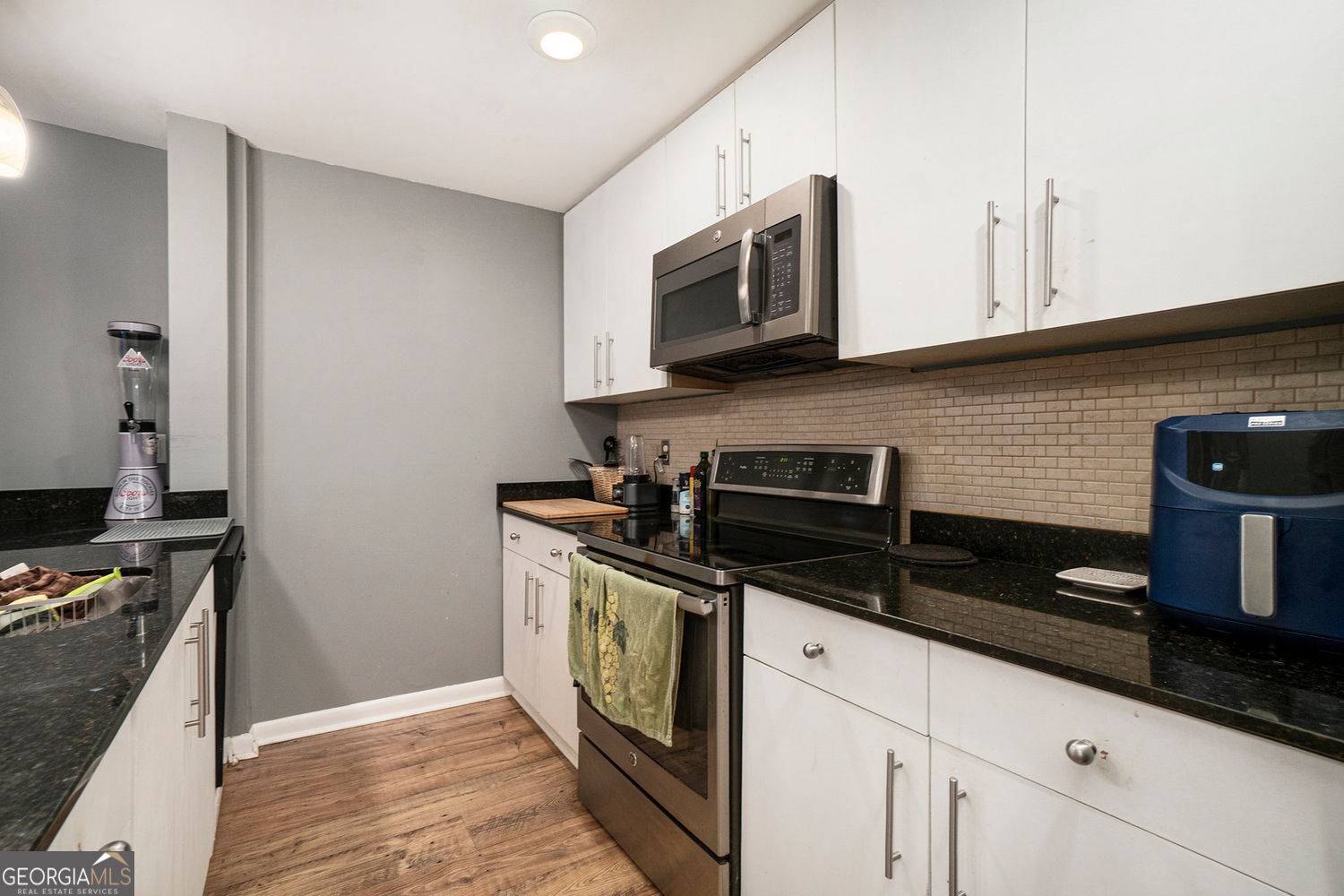 Atlanta, GA 30305,3501 Roswell RD NE #211